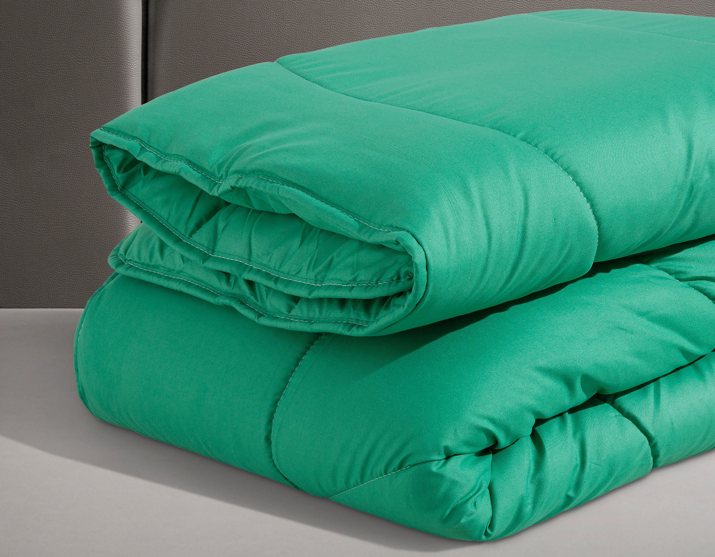 OTTO home Microfaserbettdecke "Microlux, Bettdecke 135x200 cm und Übergrößen bis 240x220cm" normal Füllung Feuchtigkeitsregulierende 3D Klimafaser (Polyester) 1 Stk. tlg. fest versteppter Bezug - keine Bettwäsche nötig, Sommer, Winter
