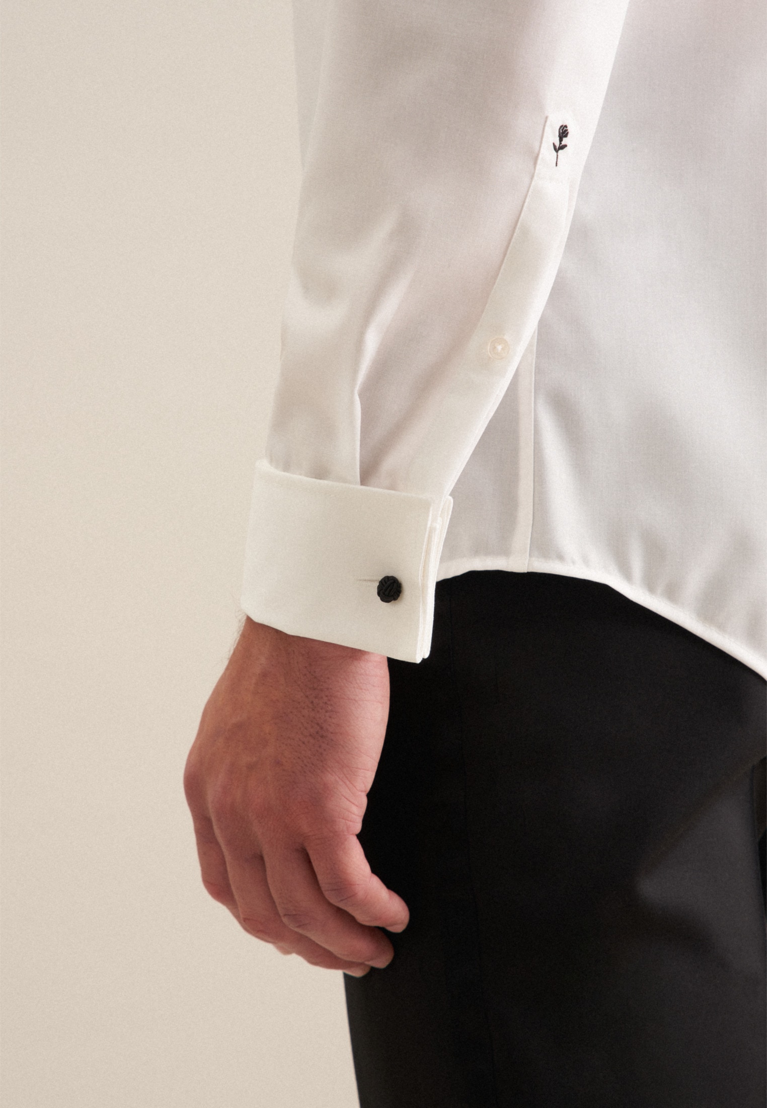 seidensticker Smokinghemd »Shaped«, Shaped Langarm Kentkragen Uni