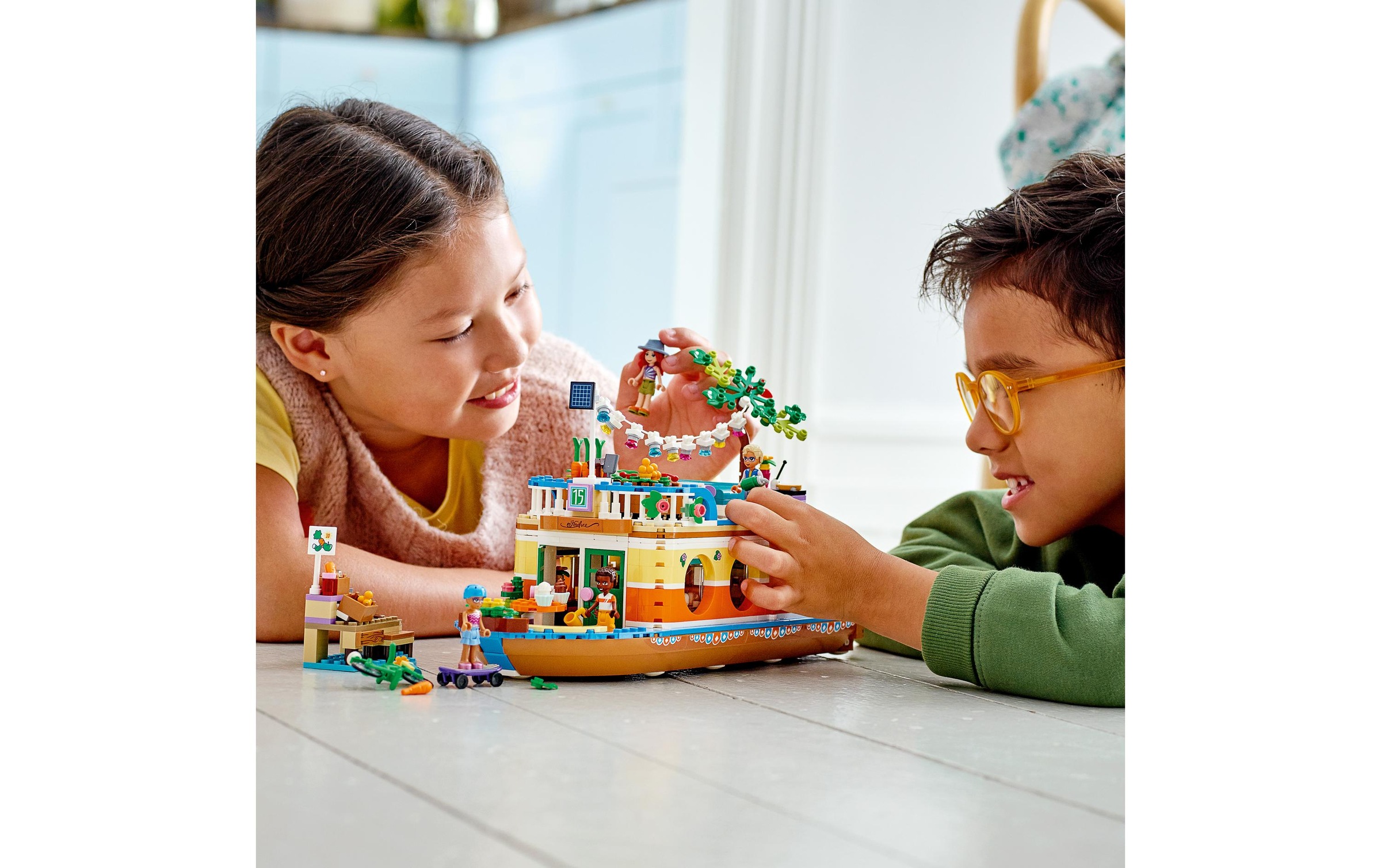 LEGO® Spielbausteine »Hausboot 41702«, (737 St.)
