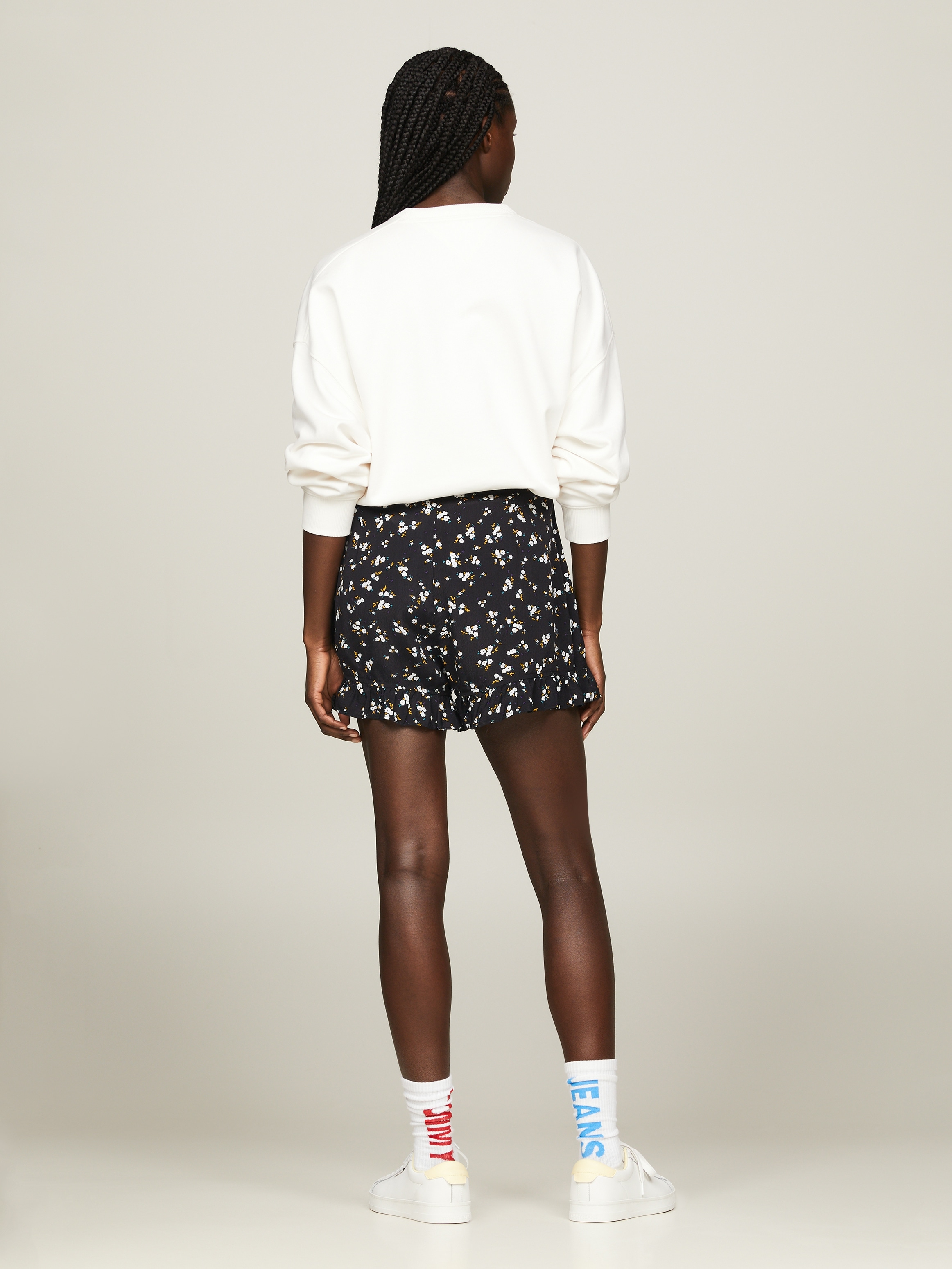 Tommy Jeans Hosenrock »TJW FLORAL RUFFLE WRAP SKORT«, Webrock mit Tommy Jeans Markenlabel