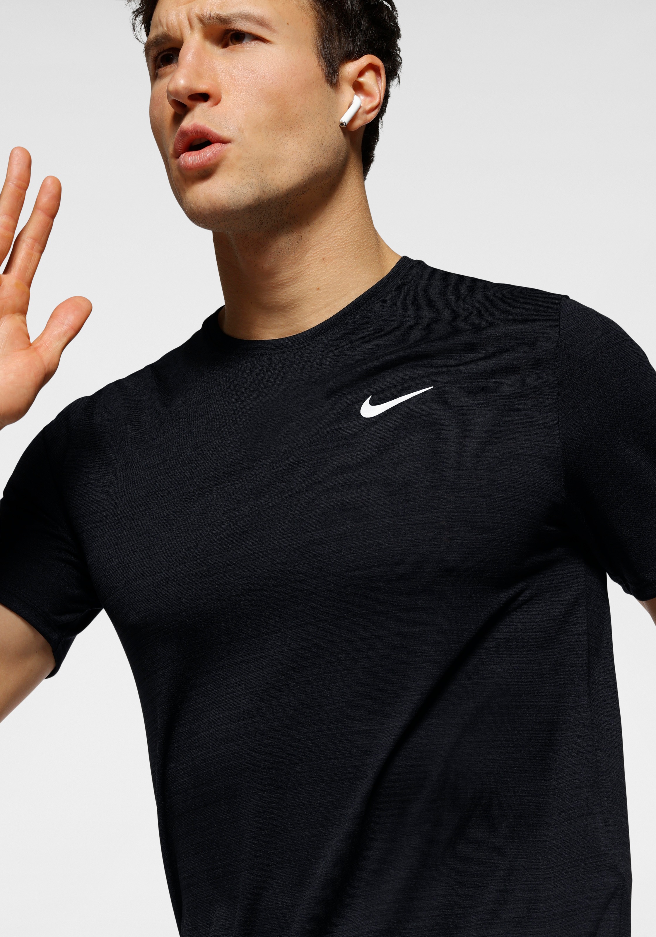 nike dry miler top