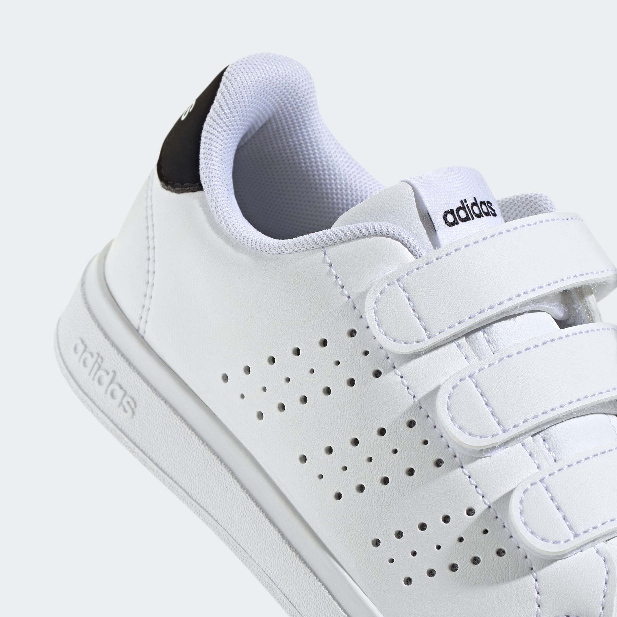 adidas Sportswear Klettschuh »ADVANTAGE BASE 2.0 KIDS«, Design auf den Spuren des adidas Stan Smith