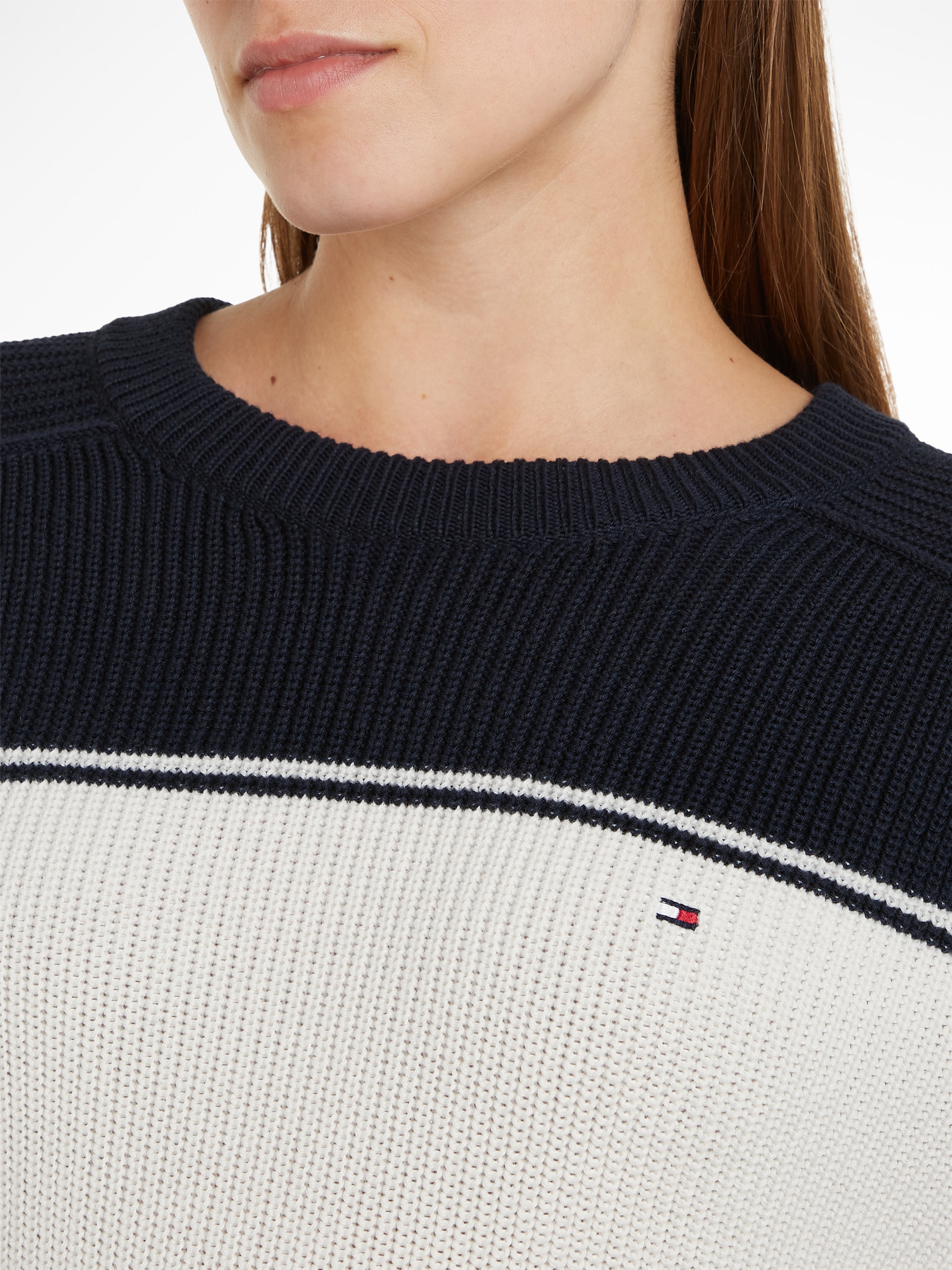 Tommy Hilfiger Rundhalspullover, mit Logostickerei