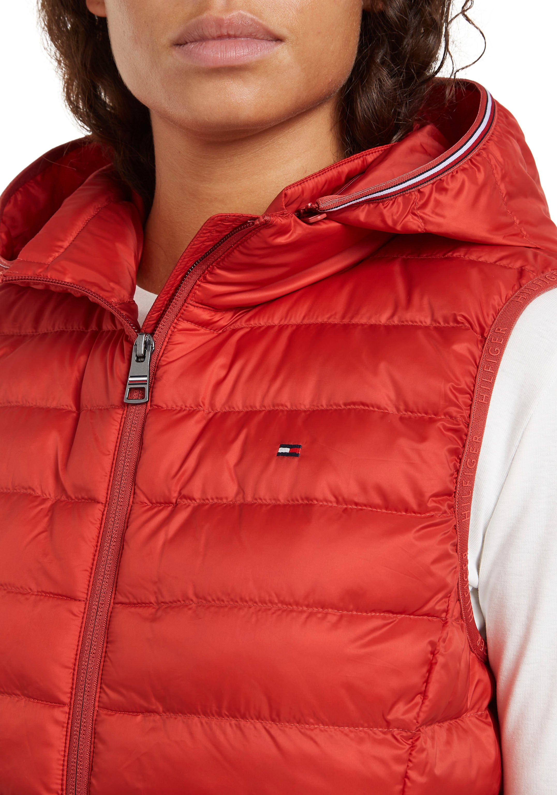 Tommy Hilfiger Steppweste »LW PADDED GLOBAL STRIPE VEST«, (Global Serie TH WOMEN), mit Elastic-Band