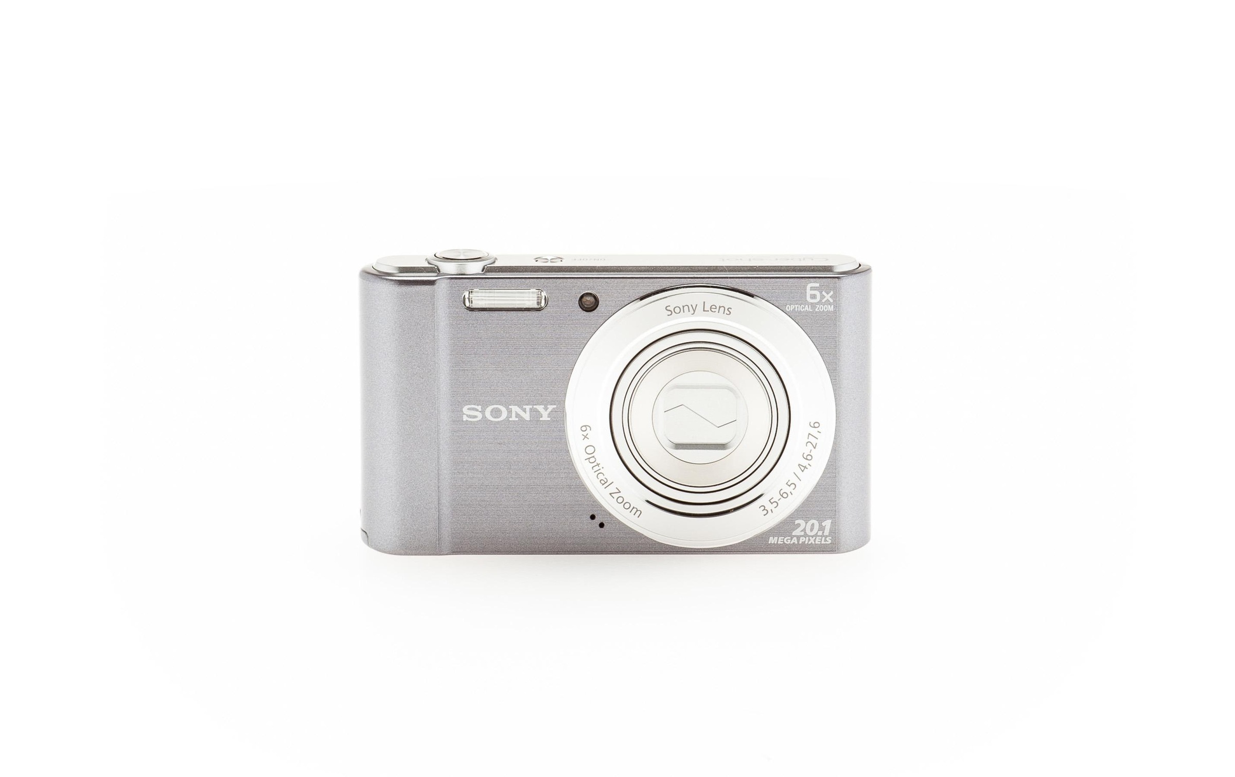 Sony Kompaktkamera »DSC-W810S Silberfarben«