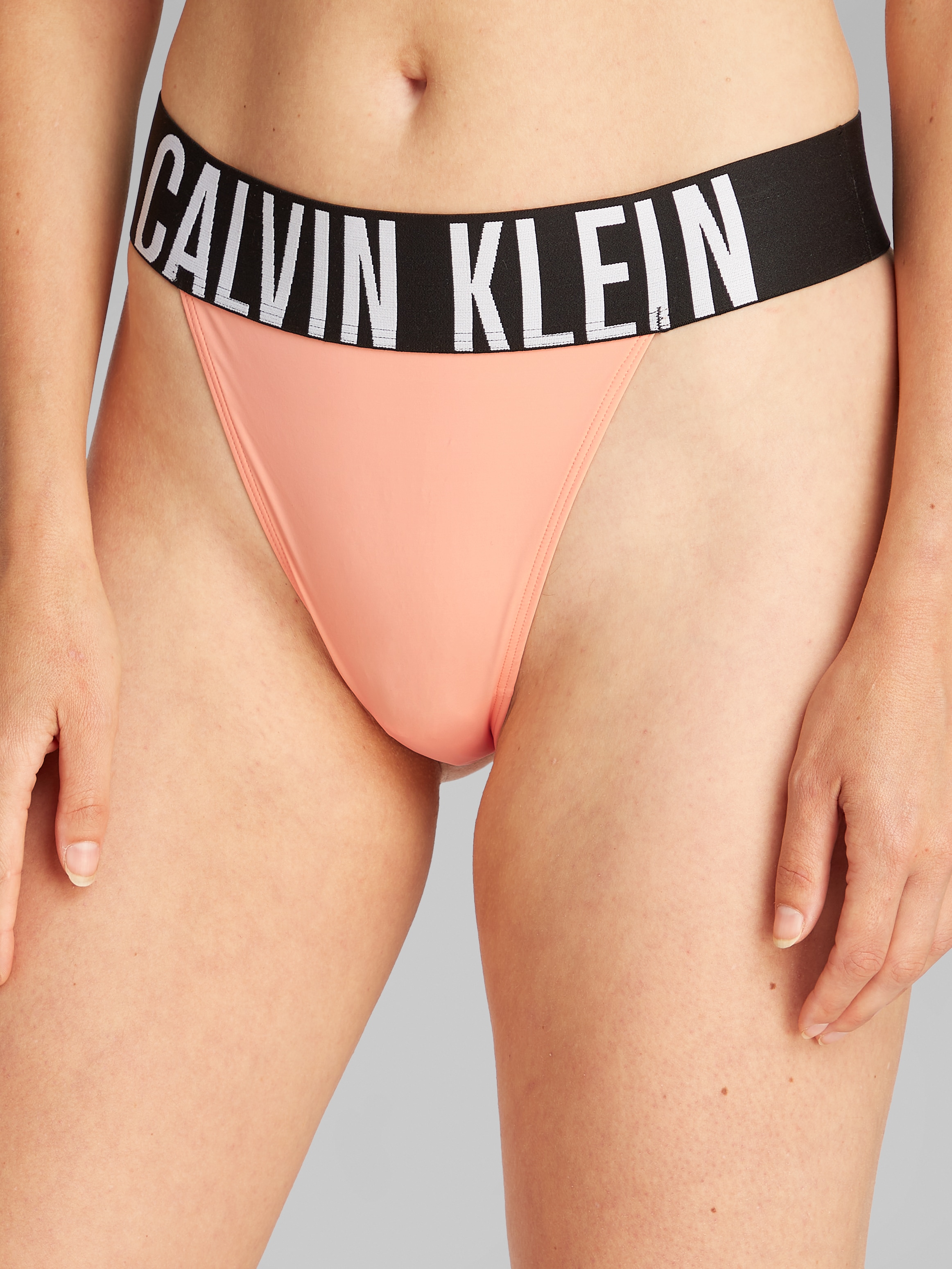 Calvin Klein Underwear String »HIGH LEG THONG« mit grossem Logo