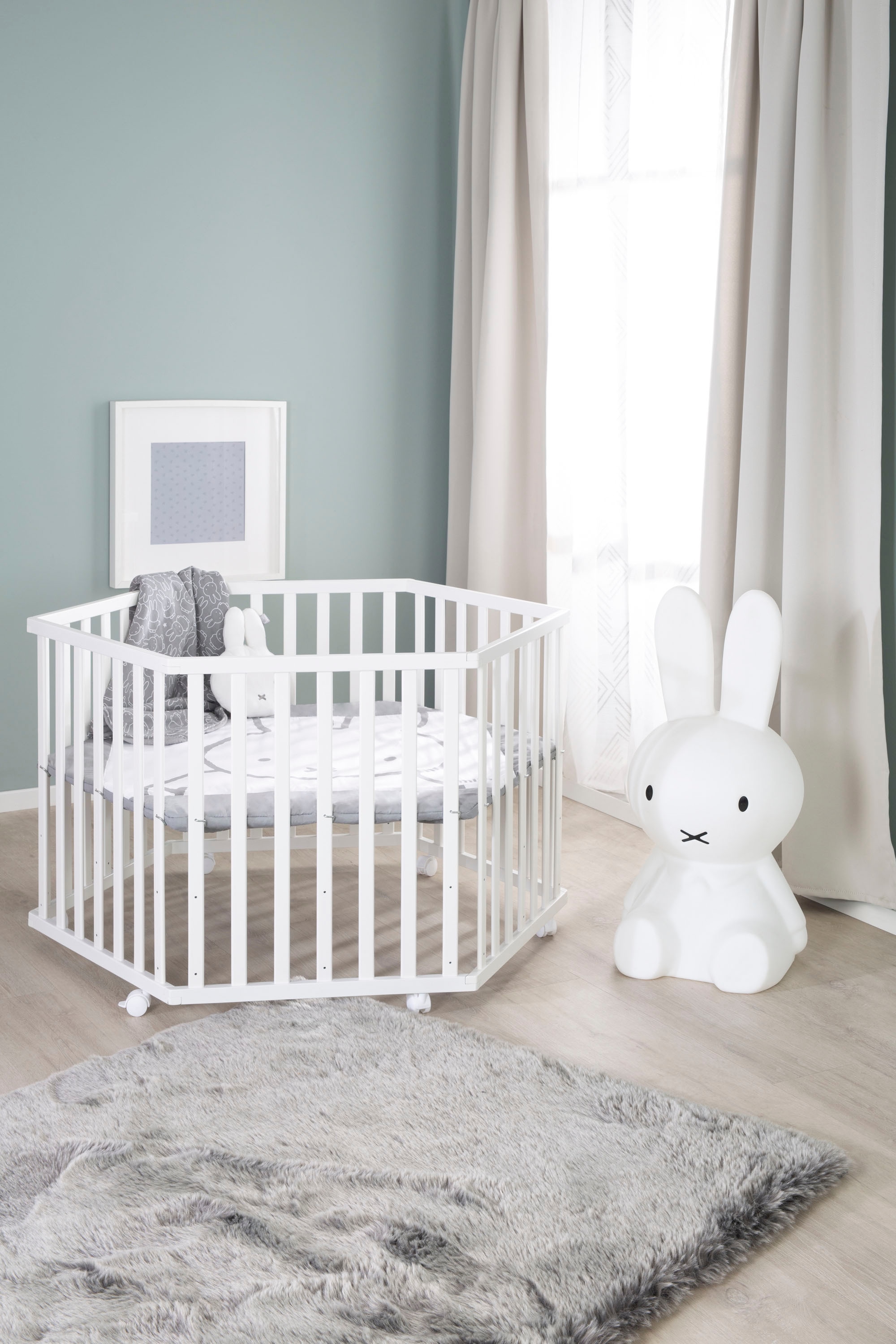 roba® Laufgitter »miffy®, weiss, 6-eckig«, bis 15 kg, mit Stoffeinlage