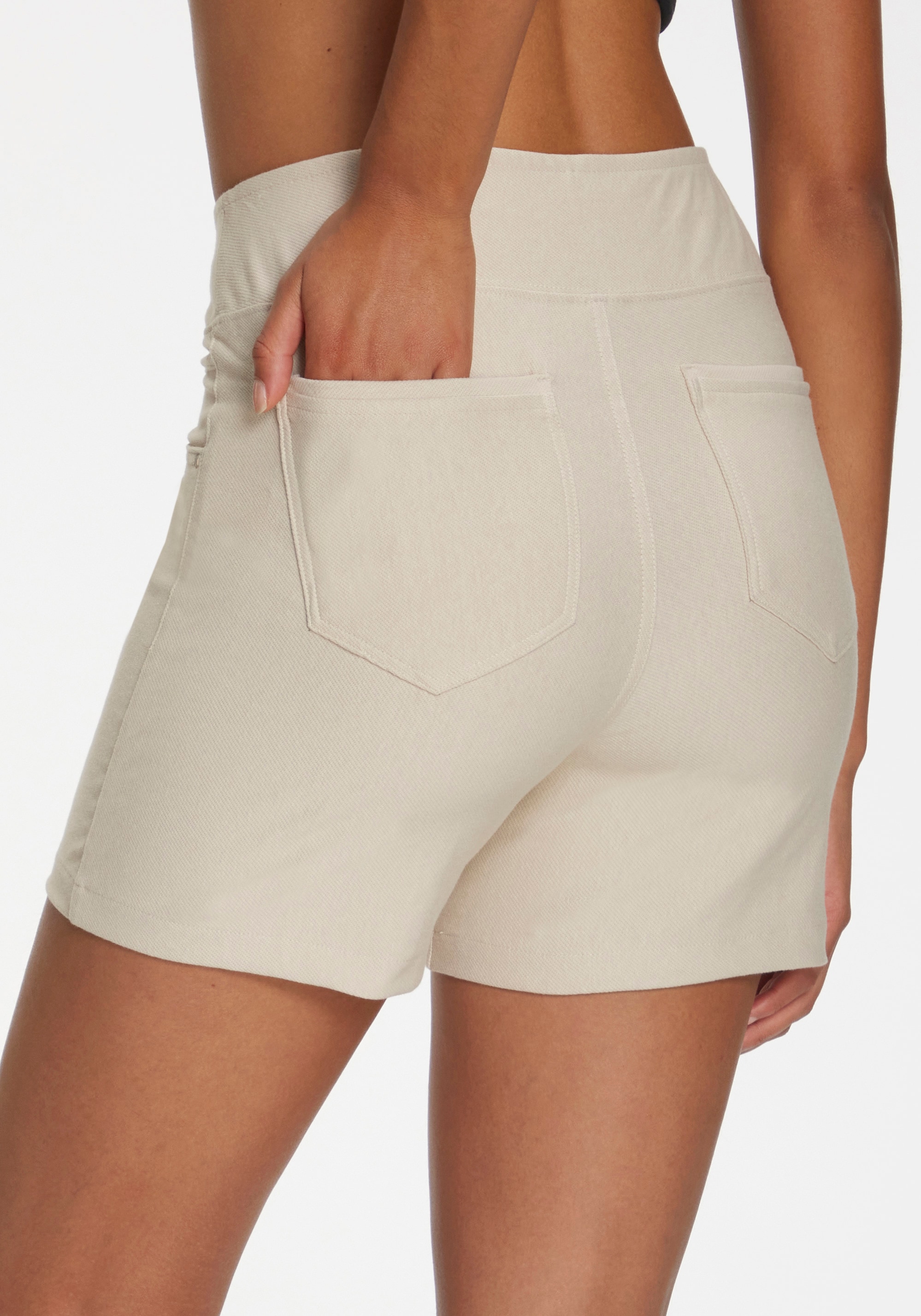 H.I.S Shorts, im Schlupfhosen Style