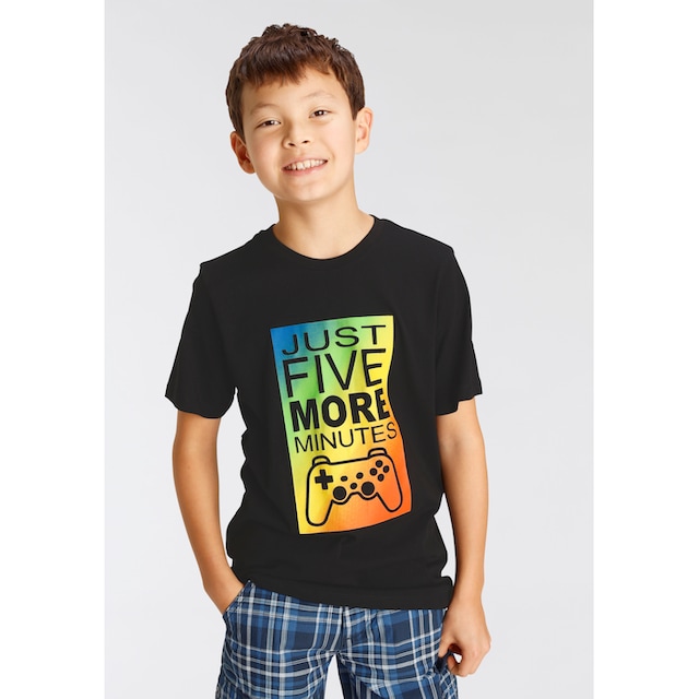 ✵ KIDSWORLD T-Shirt »JUST 5 MORE MINUTES«, Gamer Spruch online kaufen |  Jelmoli-Versand
