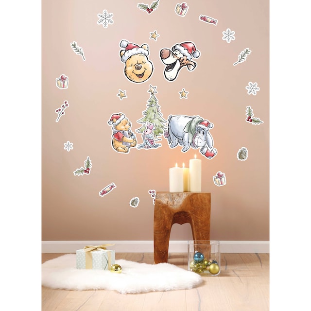 ❤ Komar Wandsticker »Winnie Pooh Christmas«, 50x70 cm (Breite x Höhe), selbstklebendes  Wandtattoo kaufen im Jelmoli-Online Shop