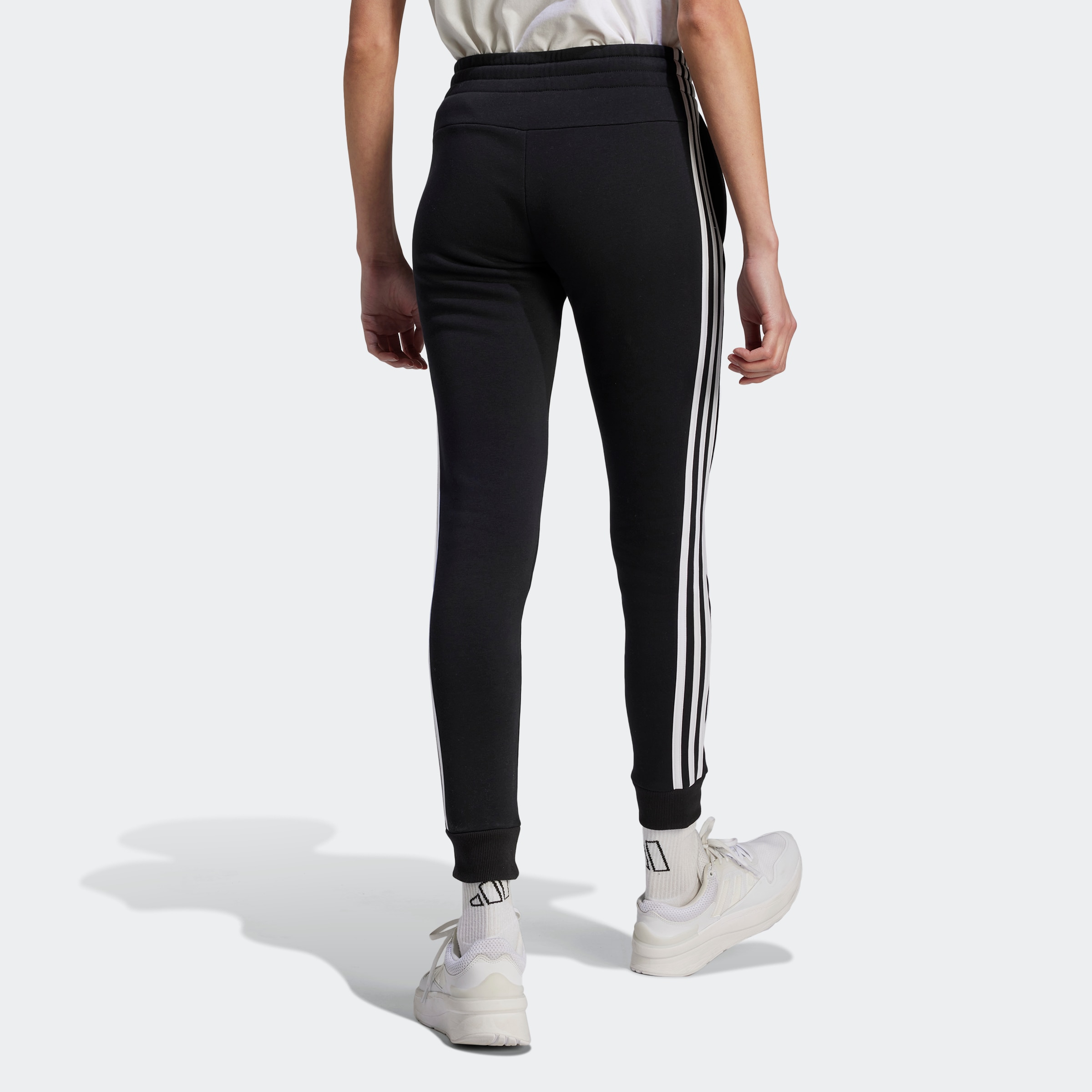 adidas Sportswear Sporthose »ESSENTIALS 3STREIFEN«, (1 tlg.)