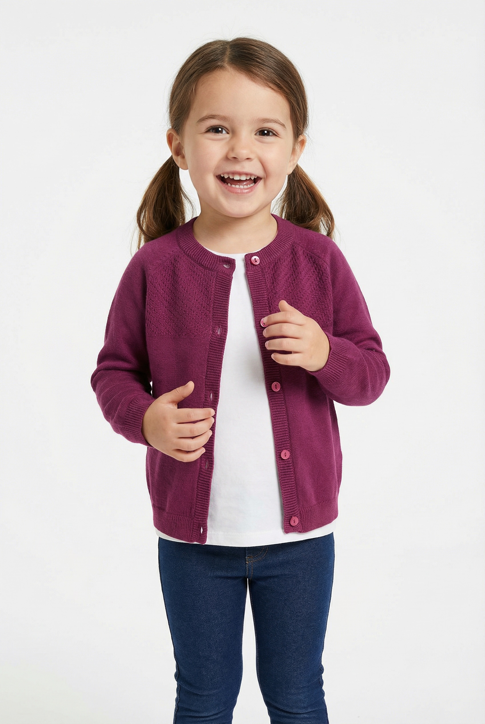 happy girls Strickjacke mit hochwertigem Strickmuster im vorderen Brustbereich