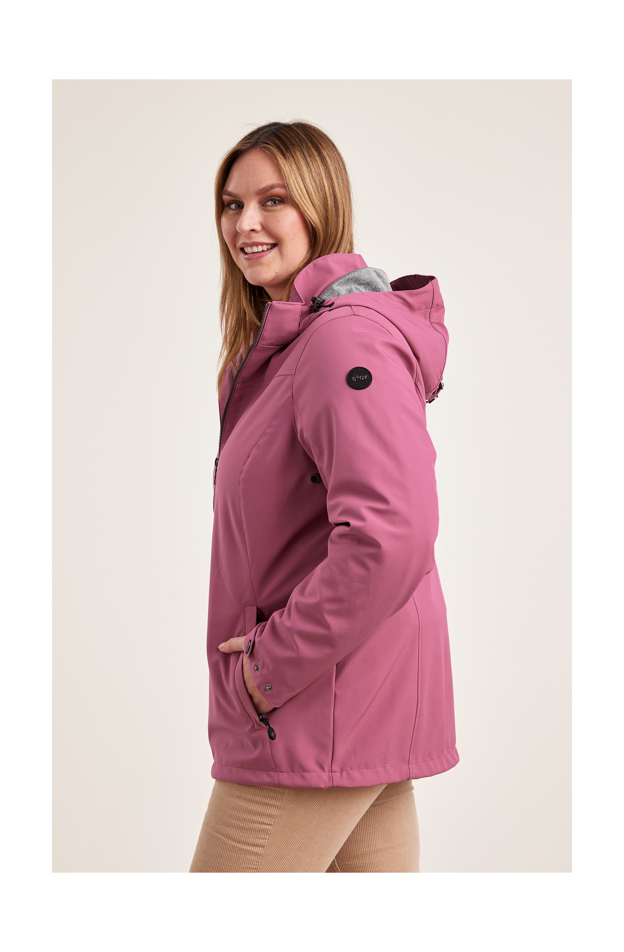 STOY Softshelljacke »STS 1 WMN SFTSHLL JCKT«, Damen Softshelljacke: wasserabweisend, winddicht, atmungsaktiv