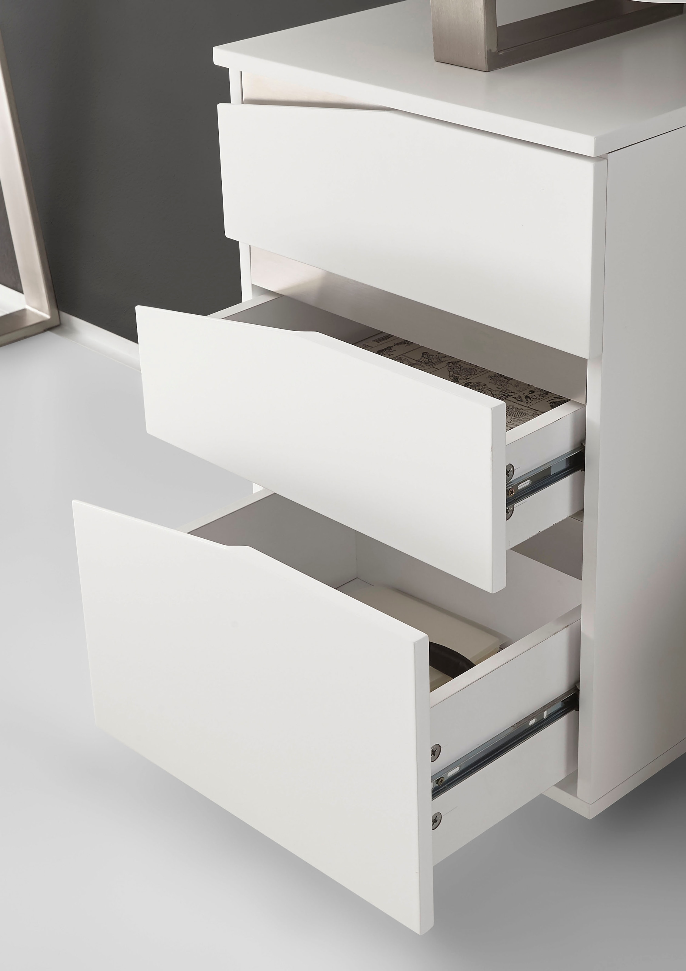 MCA furniture Schreibtisch »Tori«, weiss matt lackiert, mit 3 Schubladen, Breite 150 cm