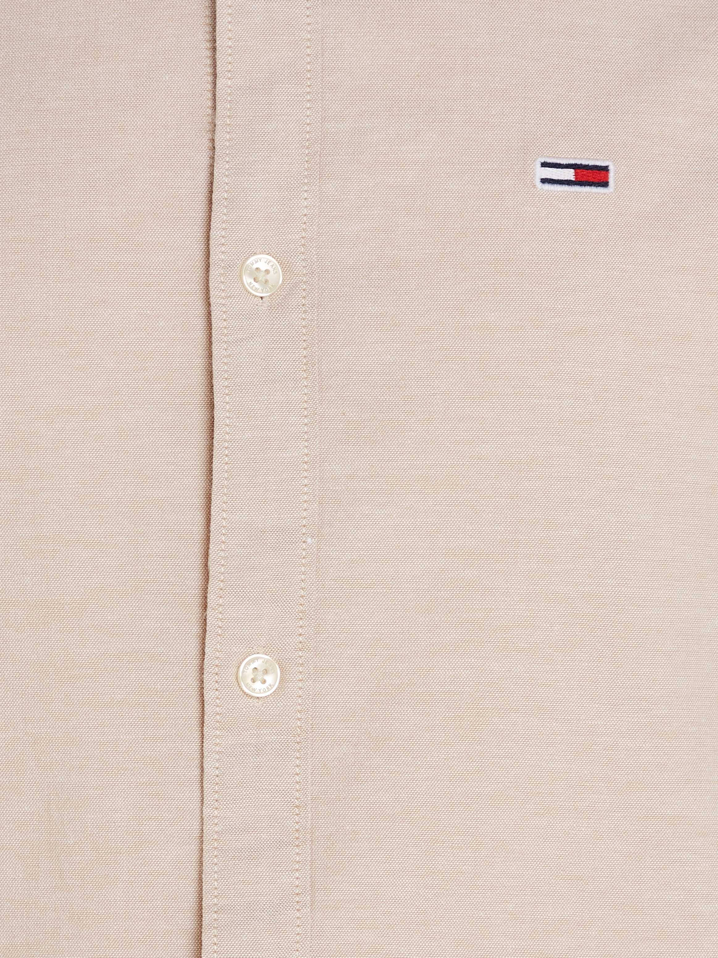 Tommy Jeans Langarmhemd »TJM Slim Stretch Oxford Shirt«, mit Flaglabel auf der Brust
