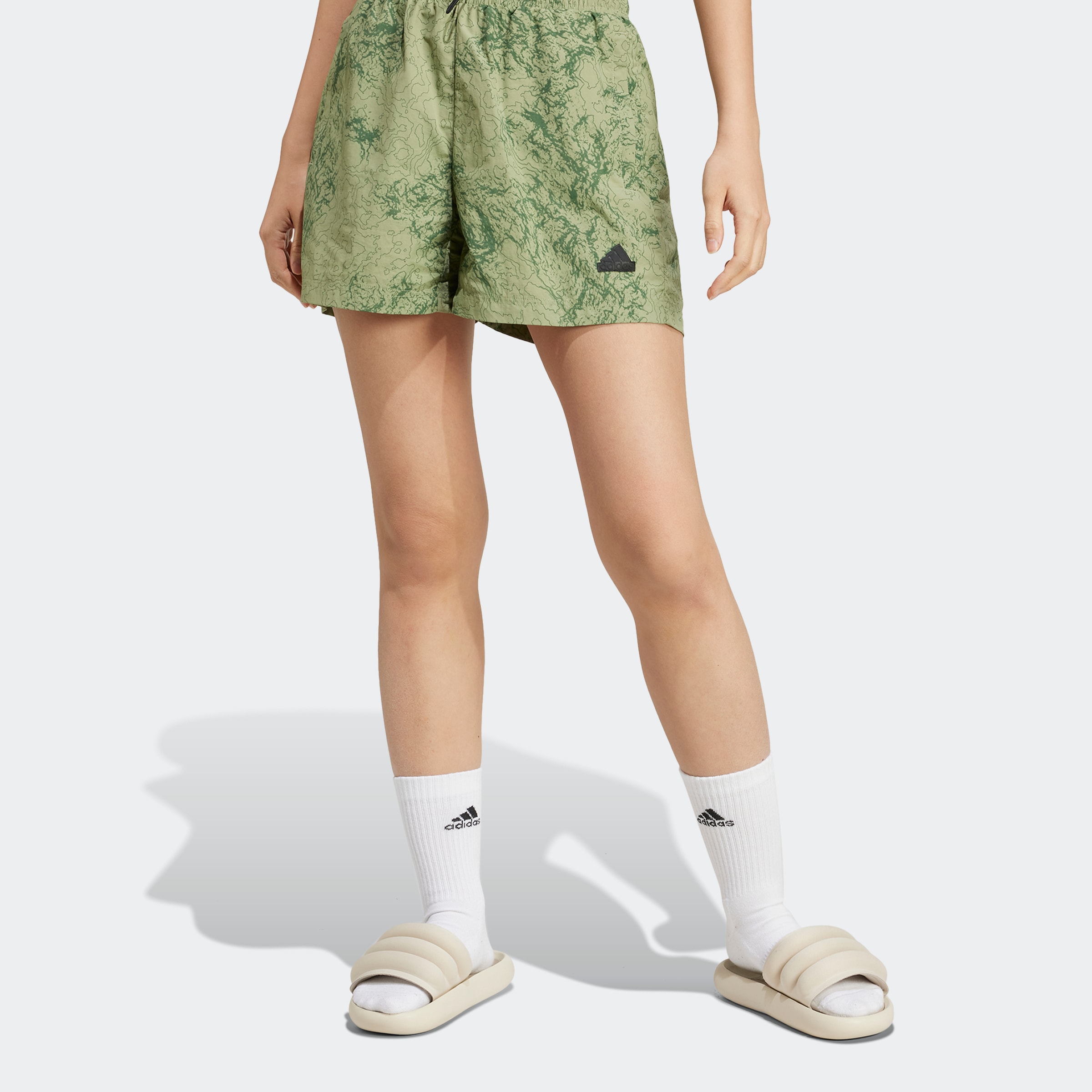 adidas Sportswear Shorts »W CE SHORT«, (1 tlg.)