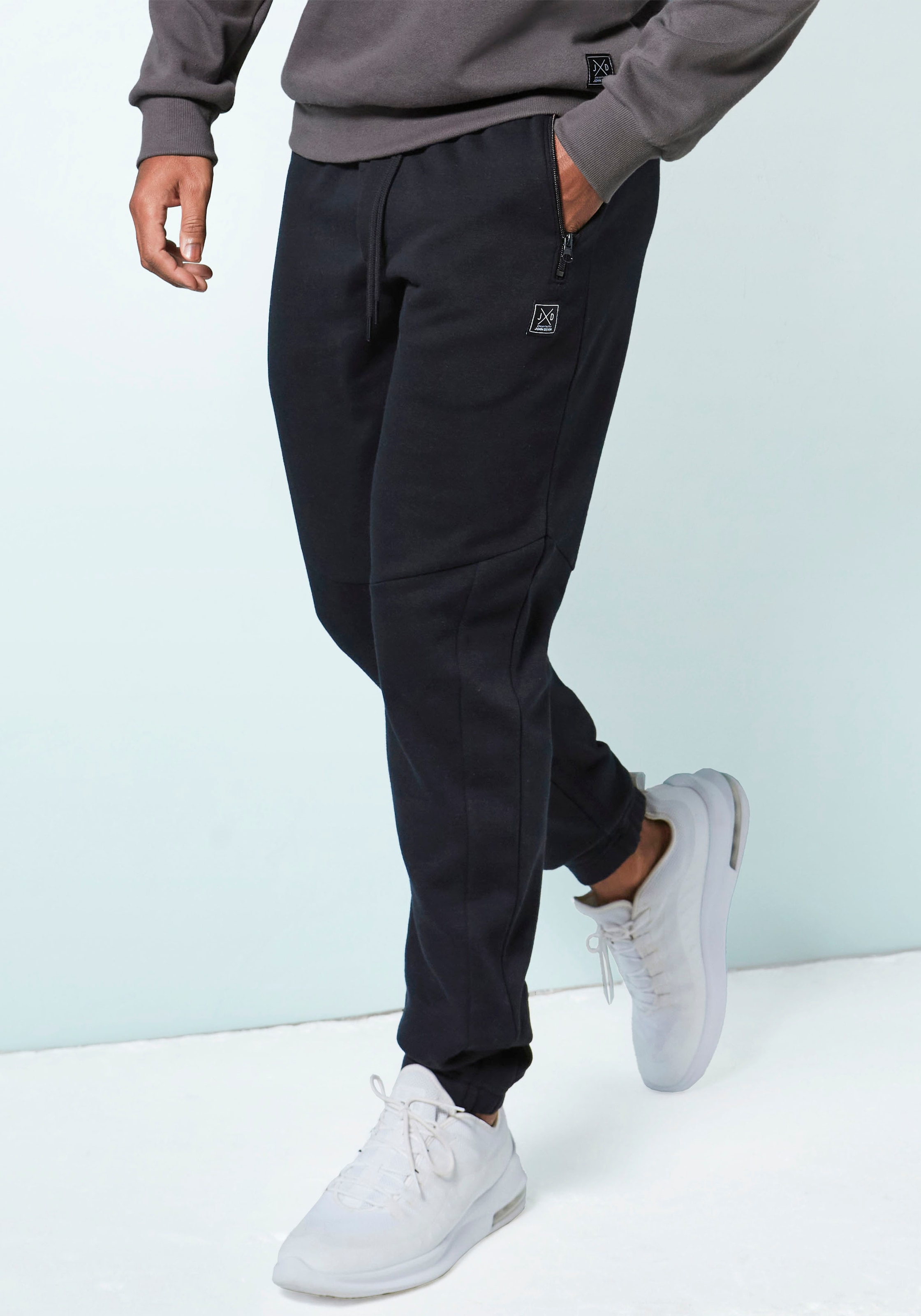 John Devin Sweathose Jogginghose mit seitlichen Taschen und Bindeband aus Baumwoll-Mix
