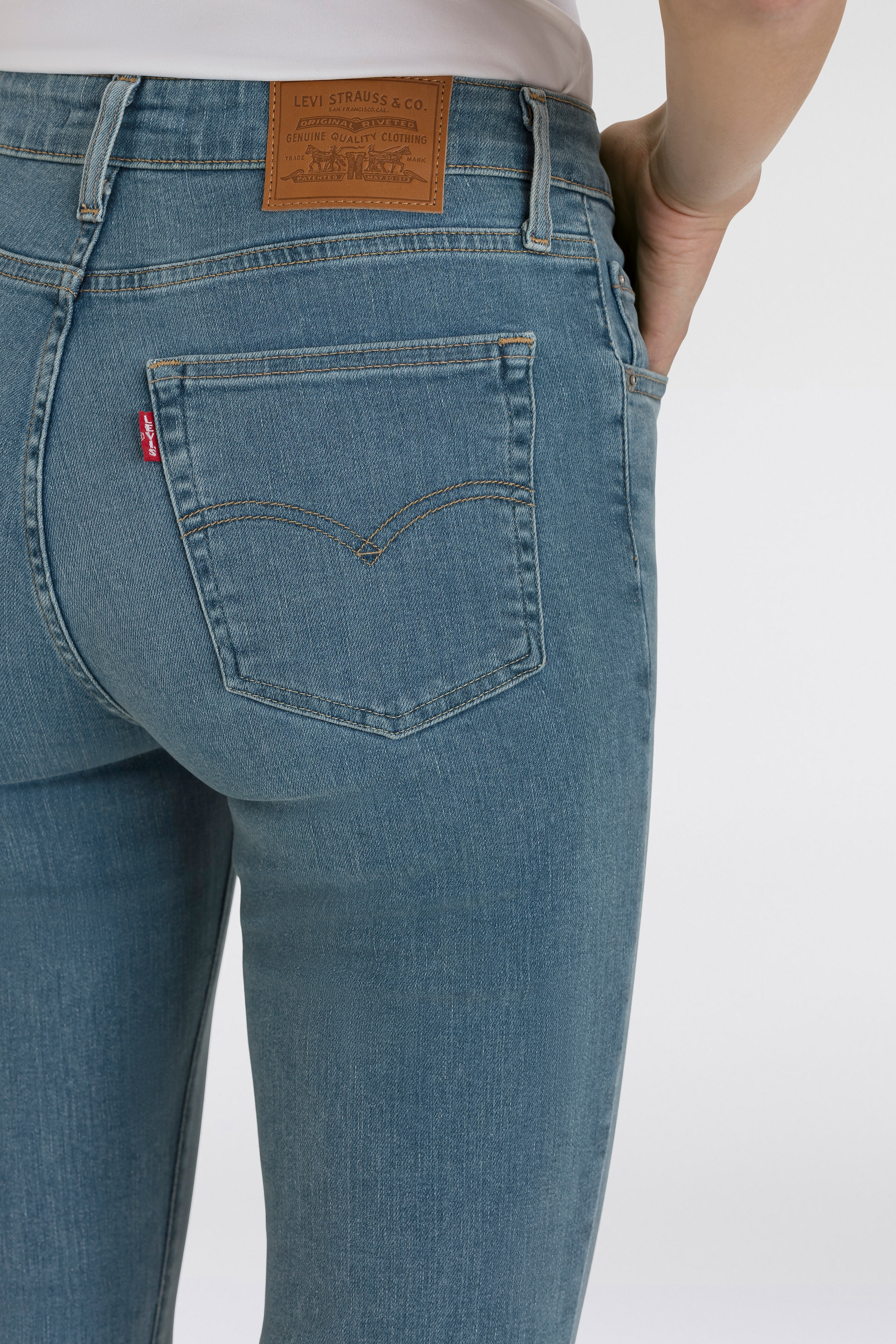 Levi's® Bootcut-Jeans »725 High-Rise Bootcut«