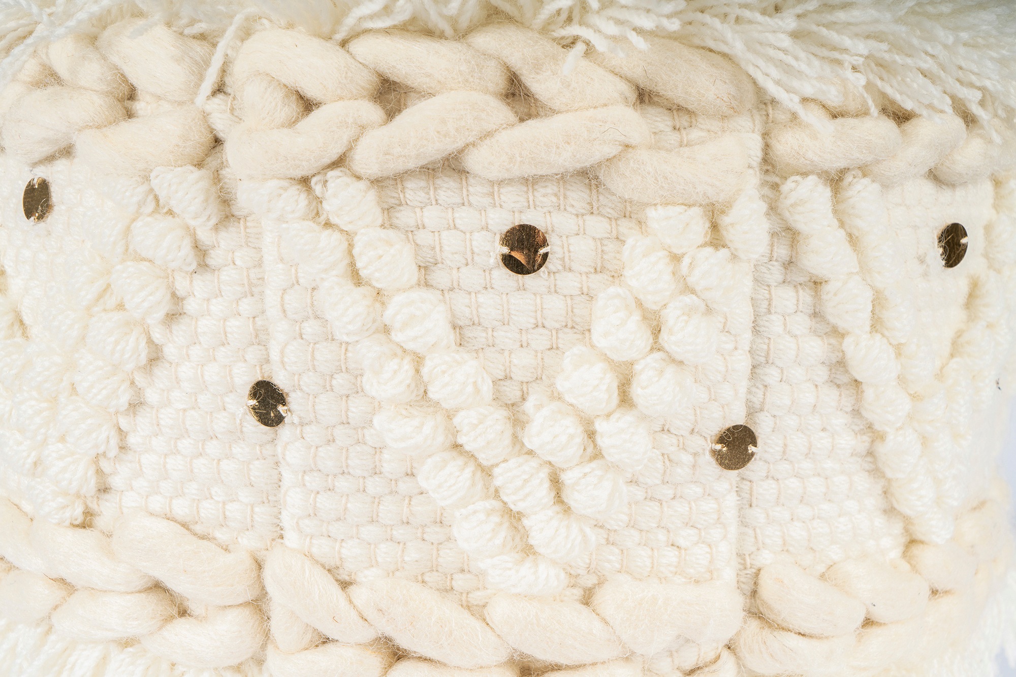 Kayoom Pouf »Bohist 525 35cm x 35cm,  Strukturen mit Fransen und Quasten«, (1 St.), handgefertigt, Unikat, sehr gut kombinierbar, vielfältig im Einsatz