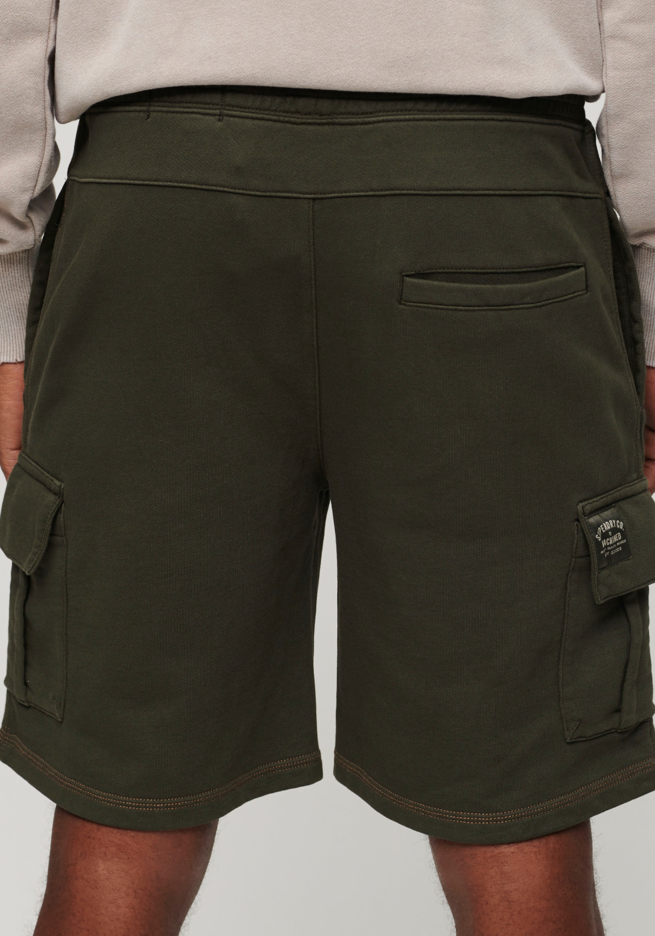 Superdry Cargoshorts »SD-CONTRAST STITCH CARGO SHORT«