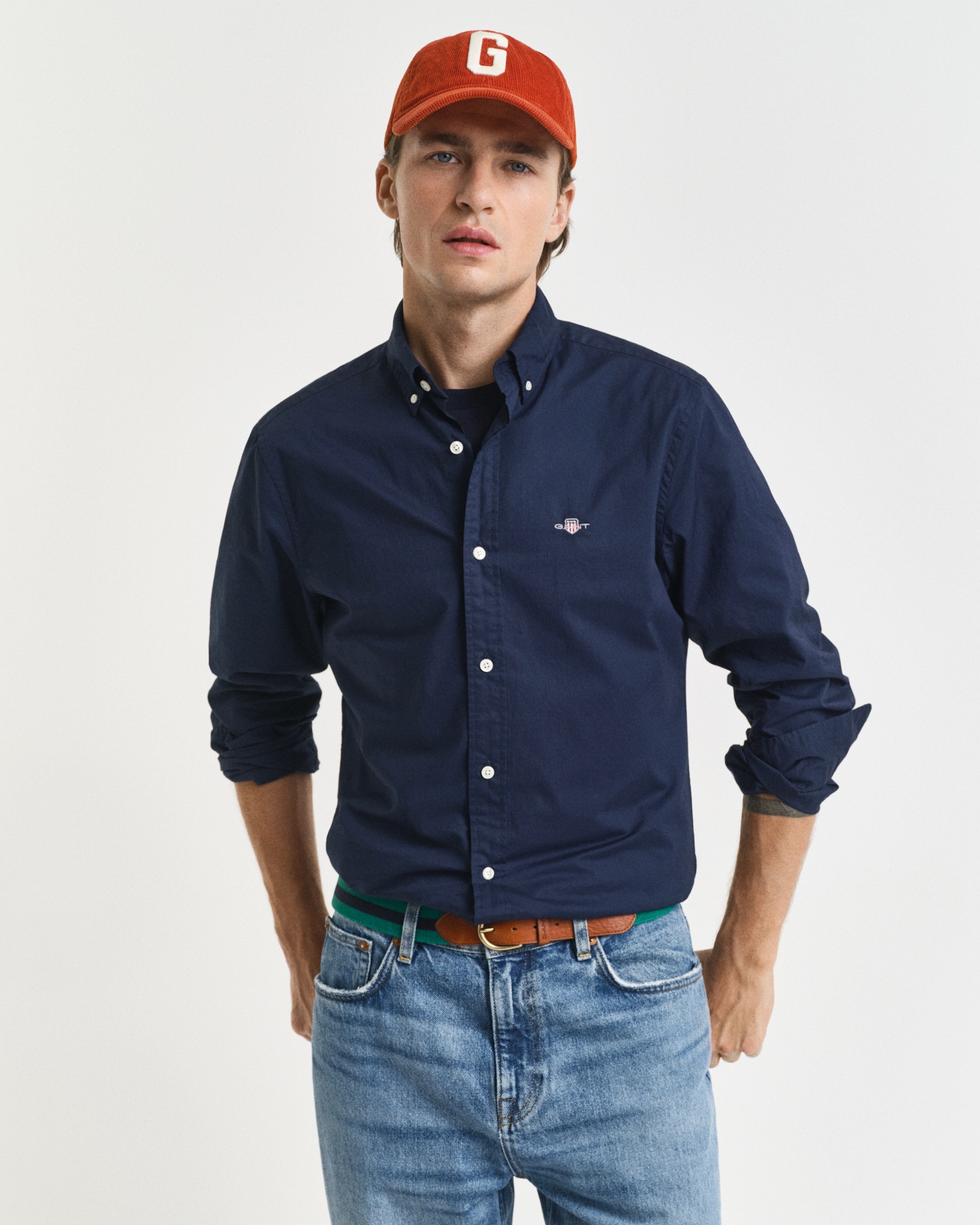 Gant Langarmhemd »Slim Fit Popeline Hemd leichte Baumwolle strapazierfähig pflegeleicht« mit klassischer Logostickerei auf der Brust