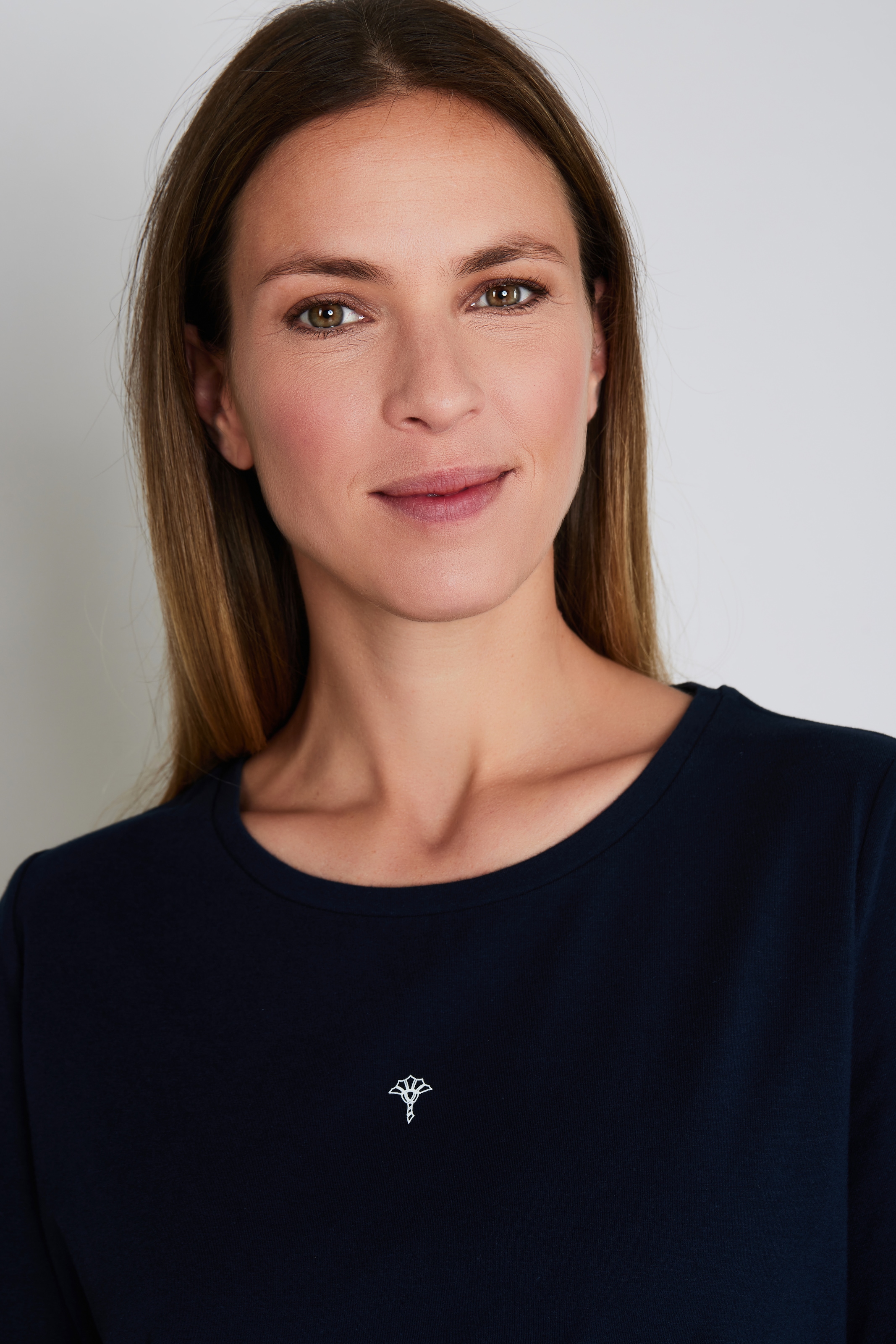 JOOP! T-Shirt »Cosy«, mit schlichter Eleganz