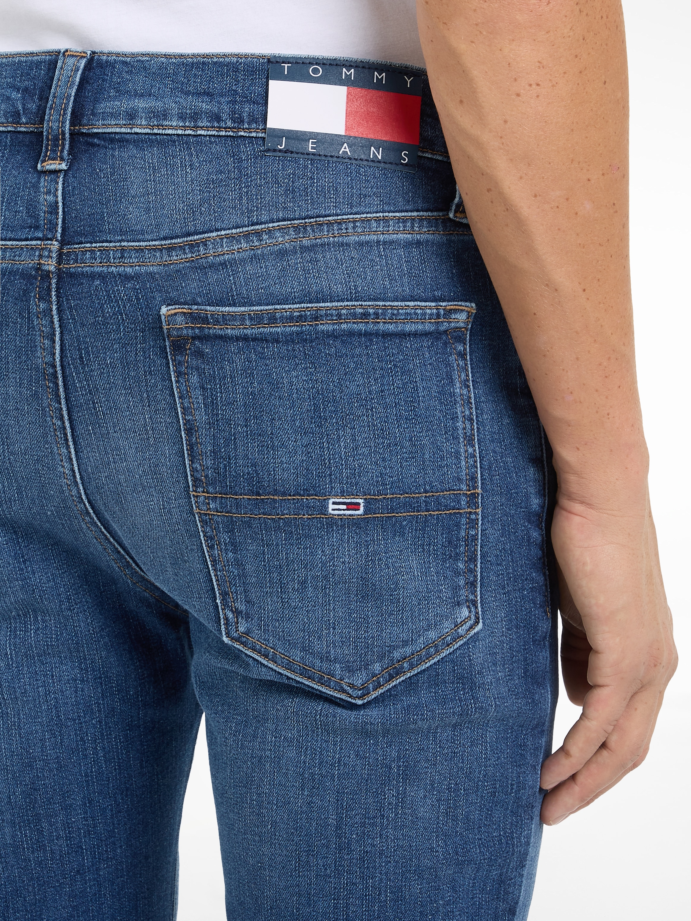 Tommy Jeans Skinny-fit-Jeans »SIMON SKNY«, mit Logoprägung