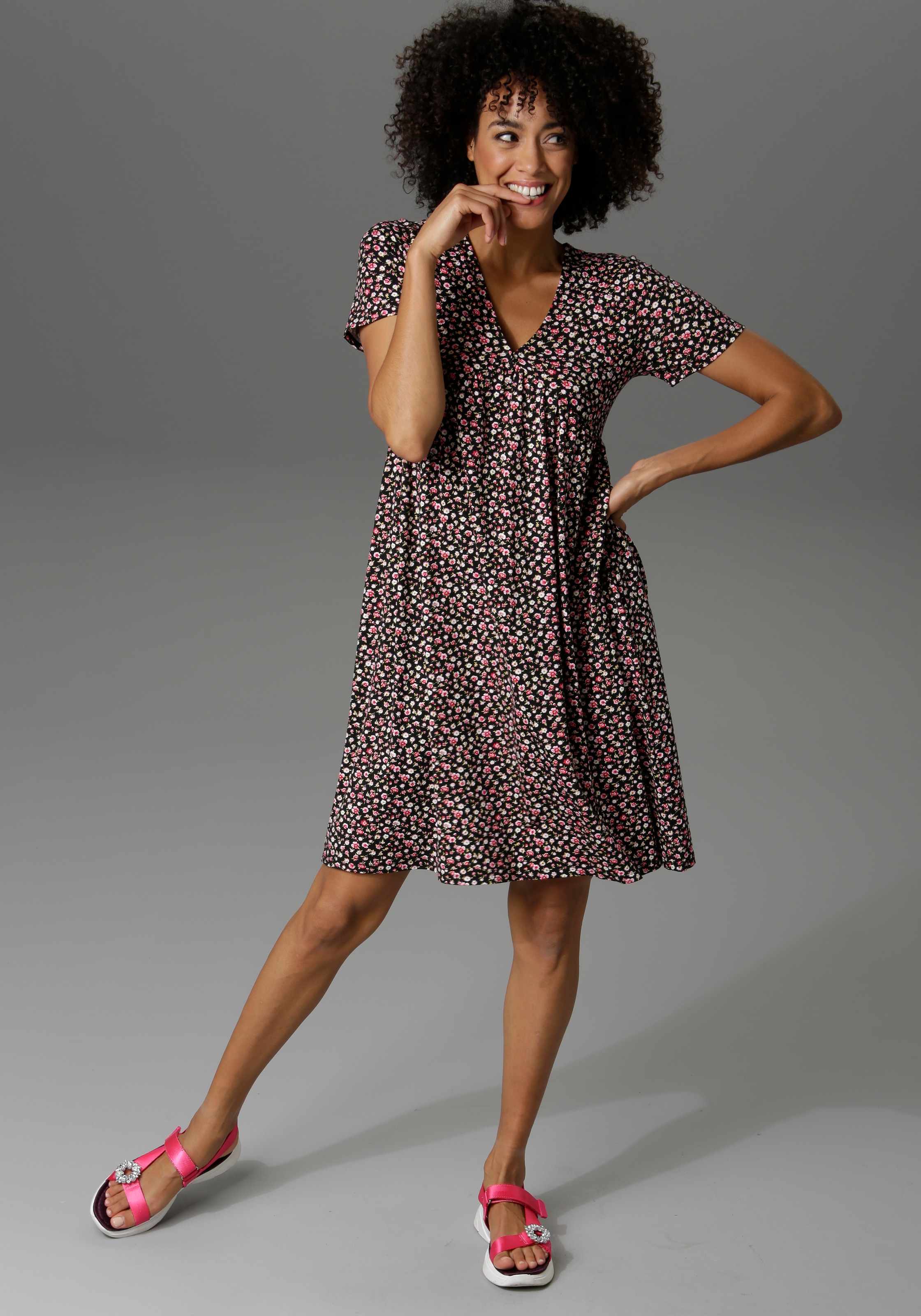 Aniston CASUAL Sommerkleid, im Millefleurs online shoppen bei  Jelmoli-Versand Schweiz