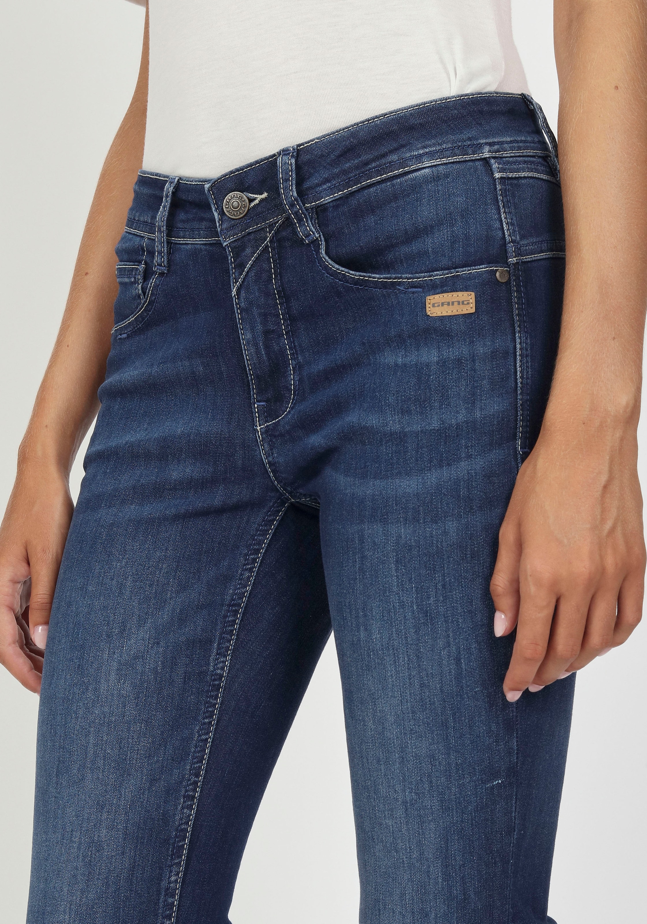 GANG Relax-fit-Jeans »AMELIE«, mit Used-Effekten