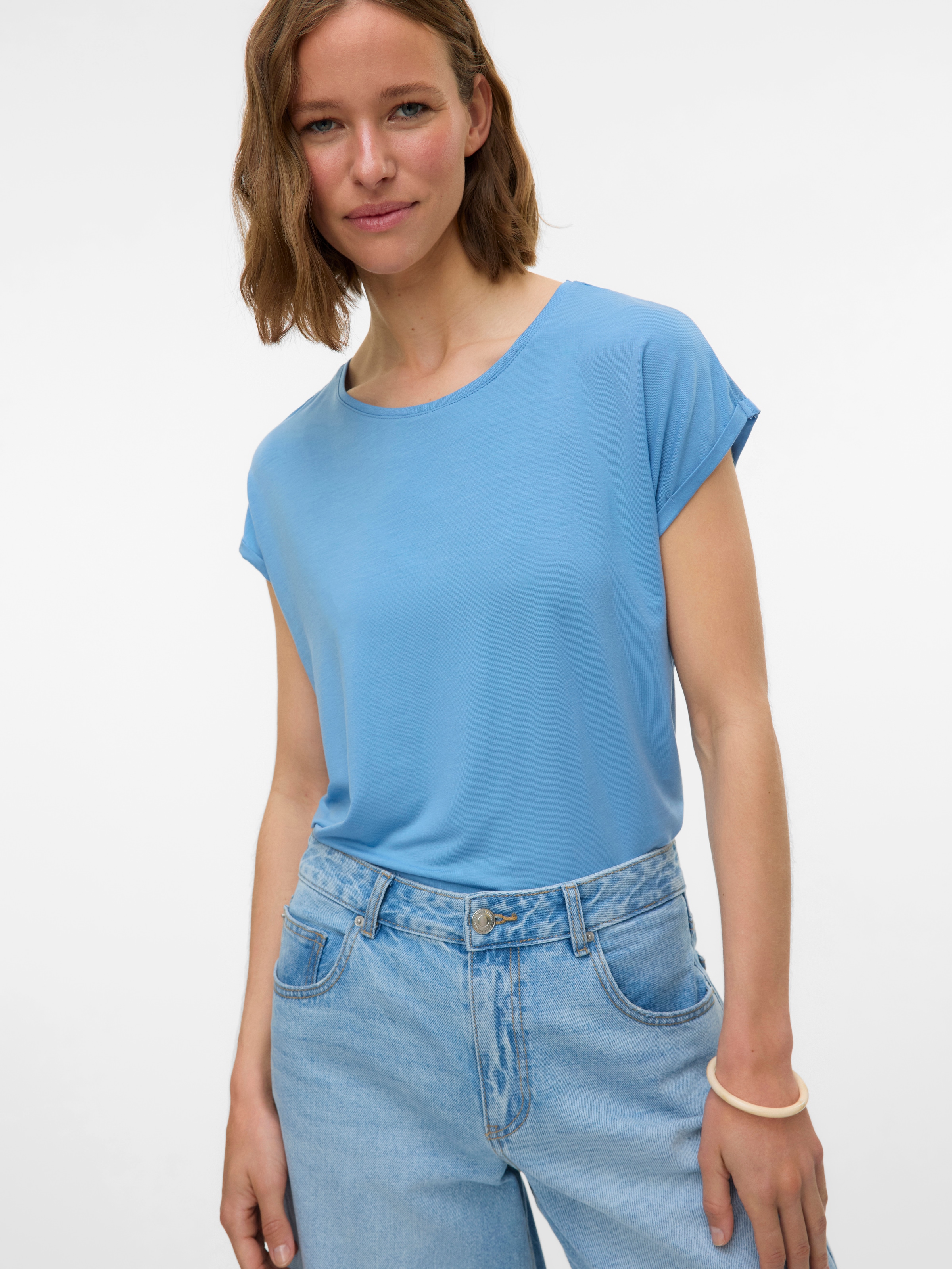 Vero Moda Rundhalsshirt »VMAVA PLAIN SS TOP GAJRS NOOS« Materialmix, regular fit