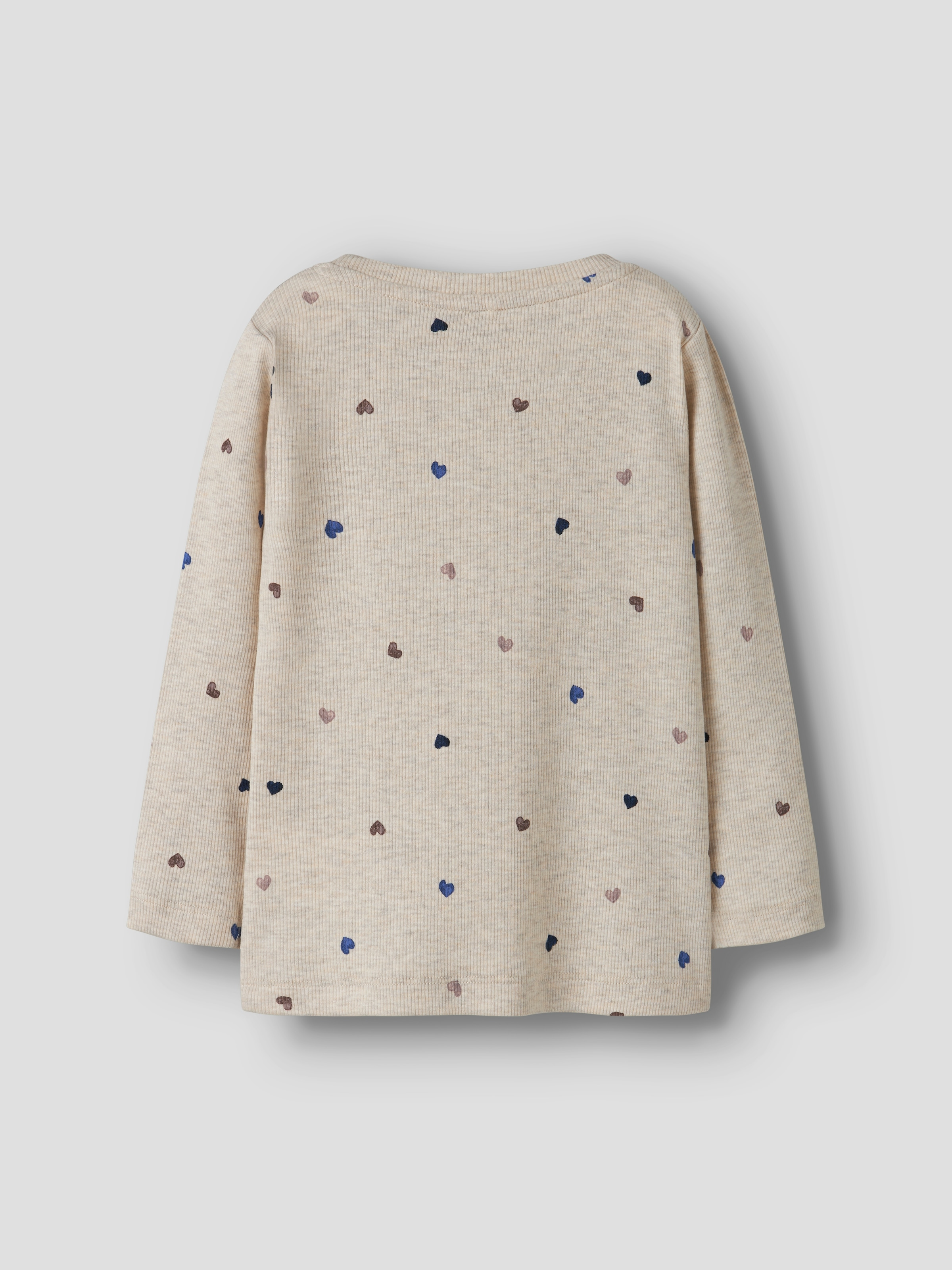 Name It Langarmshirt »NMFNUTTI LS TOP NOOS«, mit tollem Herzchen-Alloverprint