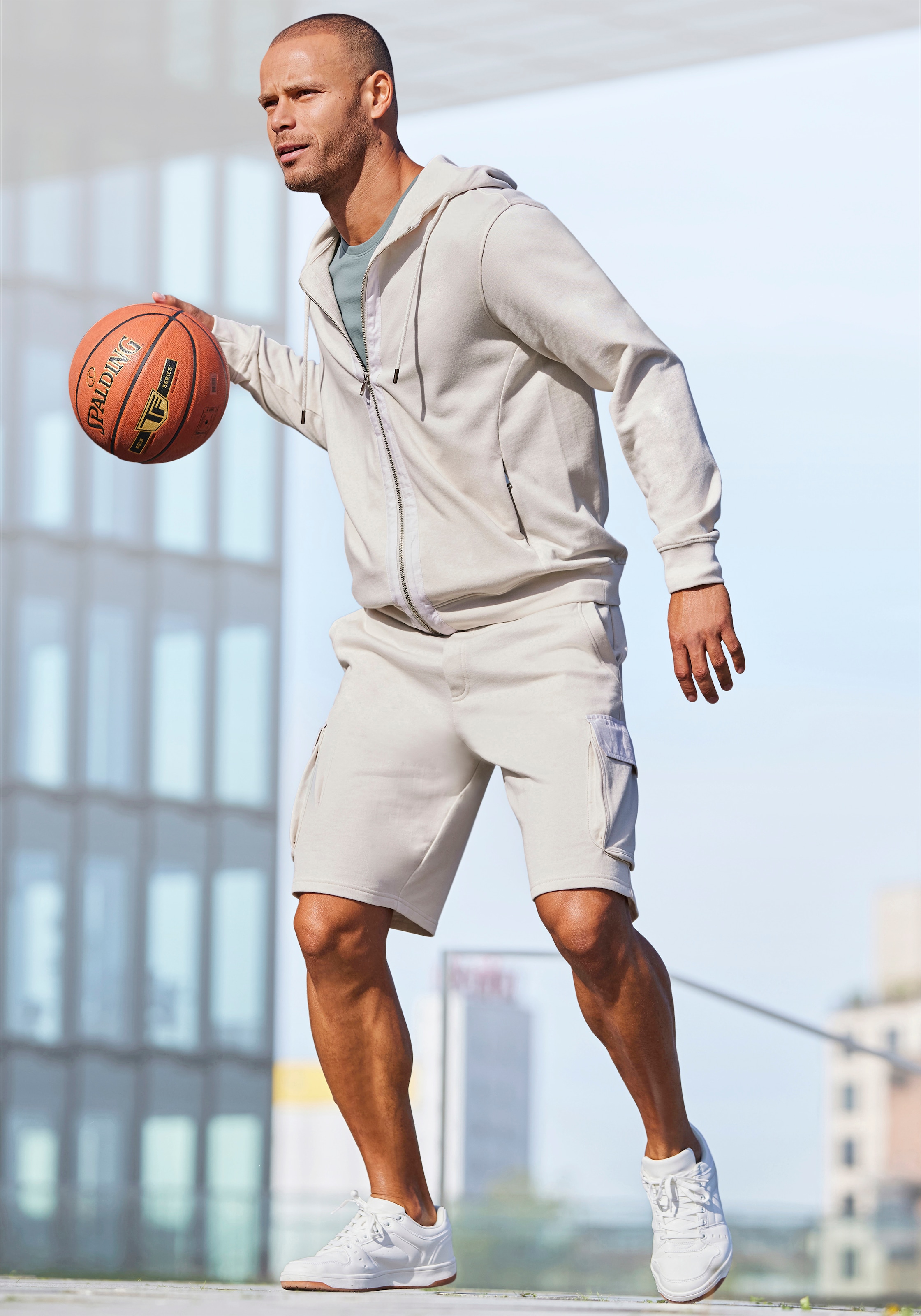 AUTHENTIC LE JOGGER Sweatshorts, Cargotaschen mit Webdetails