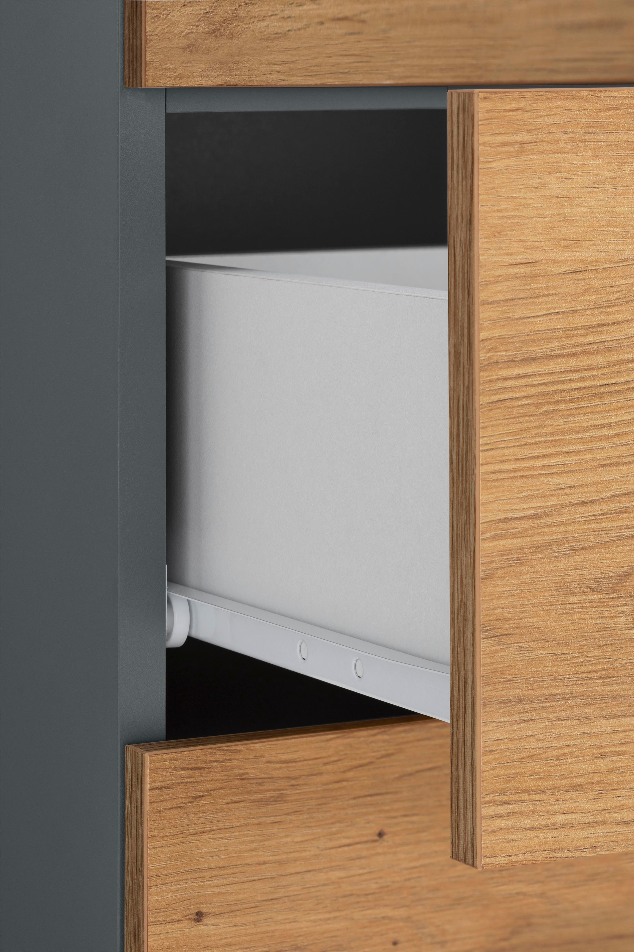 INOSIGN Midischrank »Skara«, verstellbarer Einlegeböden hinter jeder Tür, Breite 38 cm, Höhe 130 cm