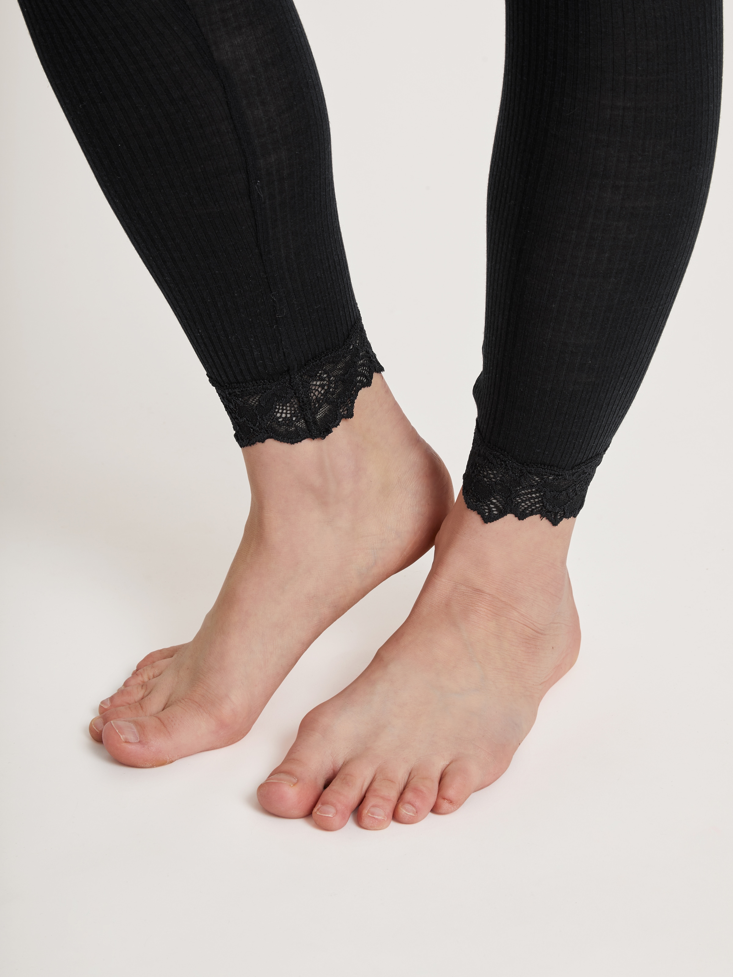 CALIDA Leggings »Silky Wool Joy«, mit Spitzensaum, elastisch, wärmend, Feinripp-Qualität