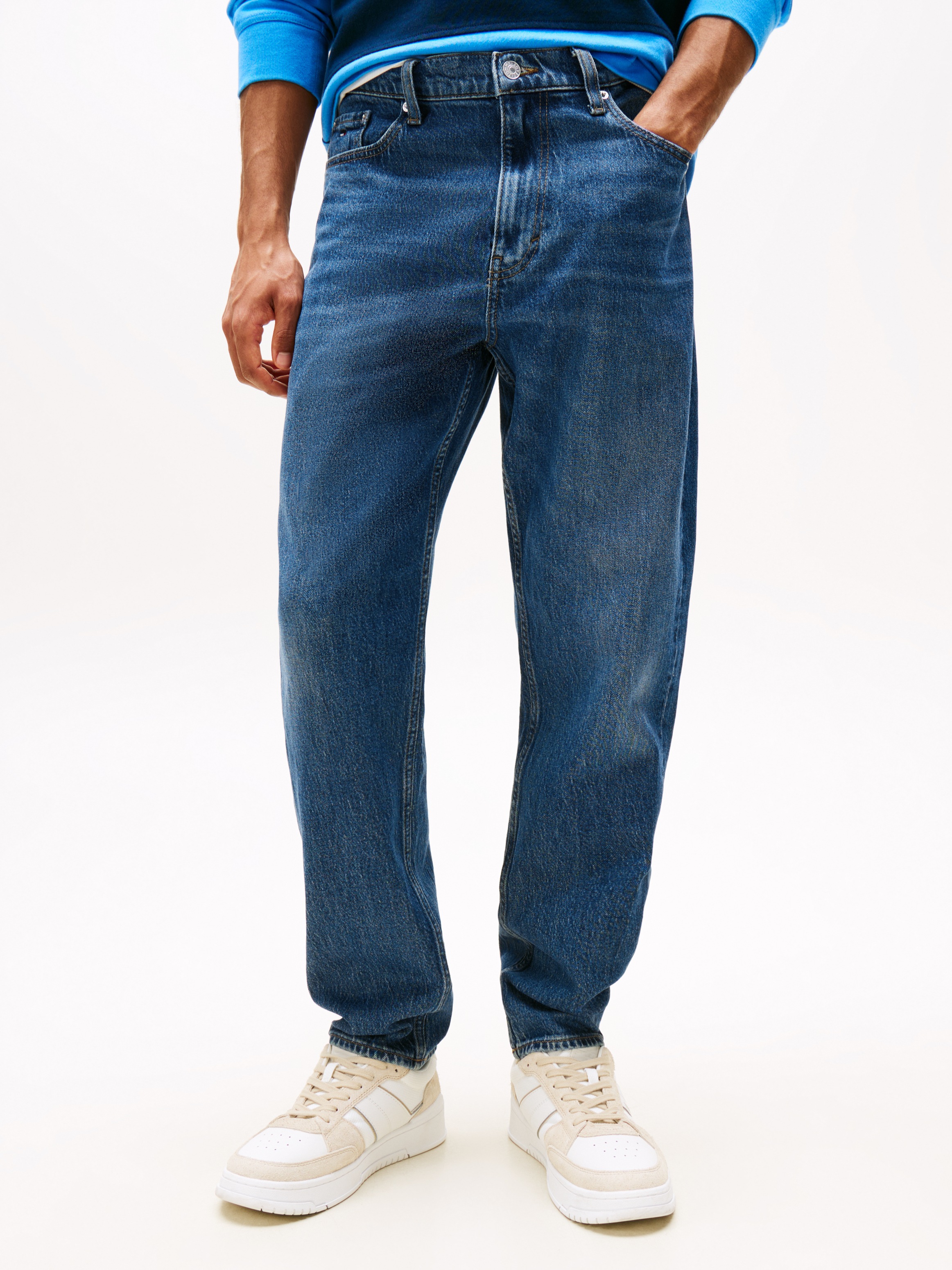 Tommy Jeans Gerade Jeans »Isaac Relaxed Tapered« Relaxed‑Fit‑Jeans mit konisch zulaufendem Bein