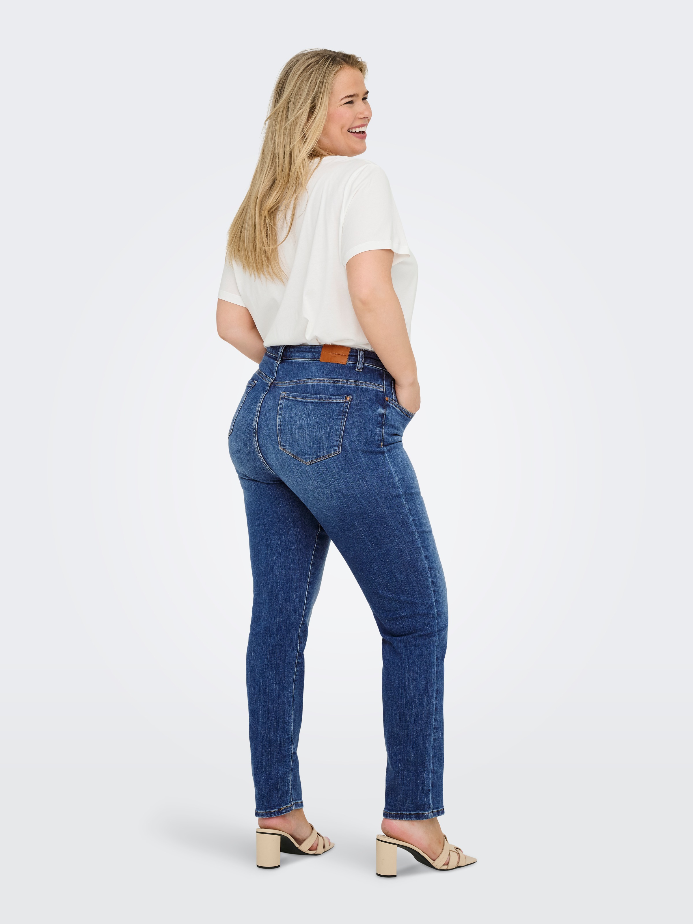 ONLY CARMAKOMA Slim-fit-Jeans »CARSUI MID SLIM DNM DIA364«