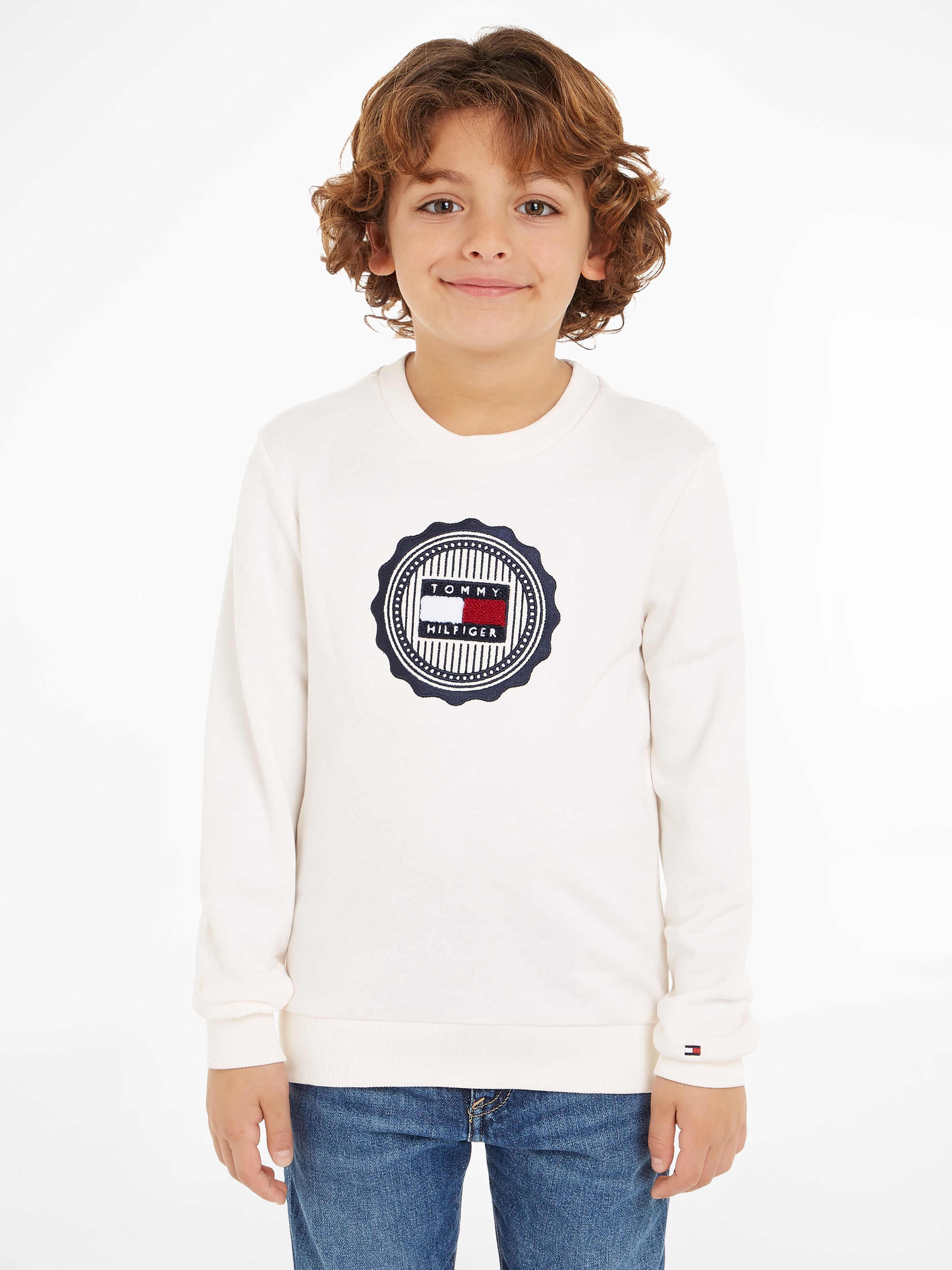 Sweatshirt »STAMP EMBROIDERY REG SWEATSHIRT«, Kinder bis 16 Jahre mit Logopatch