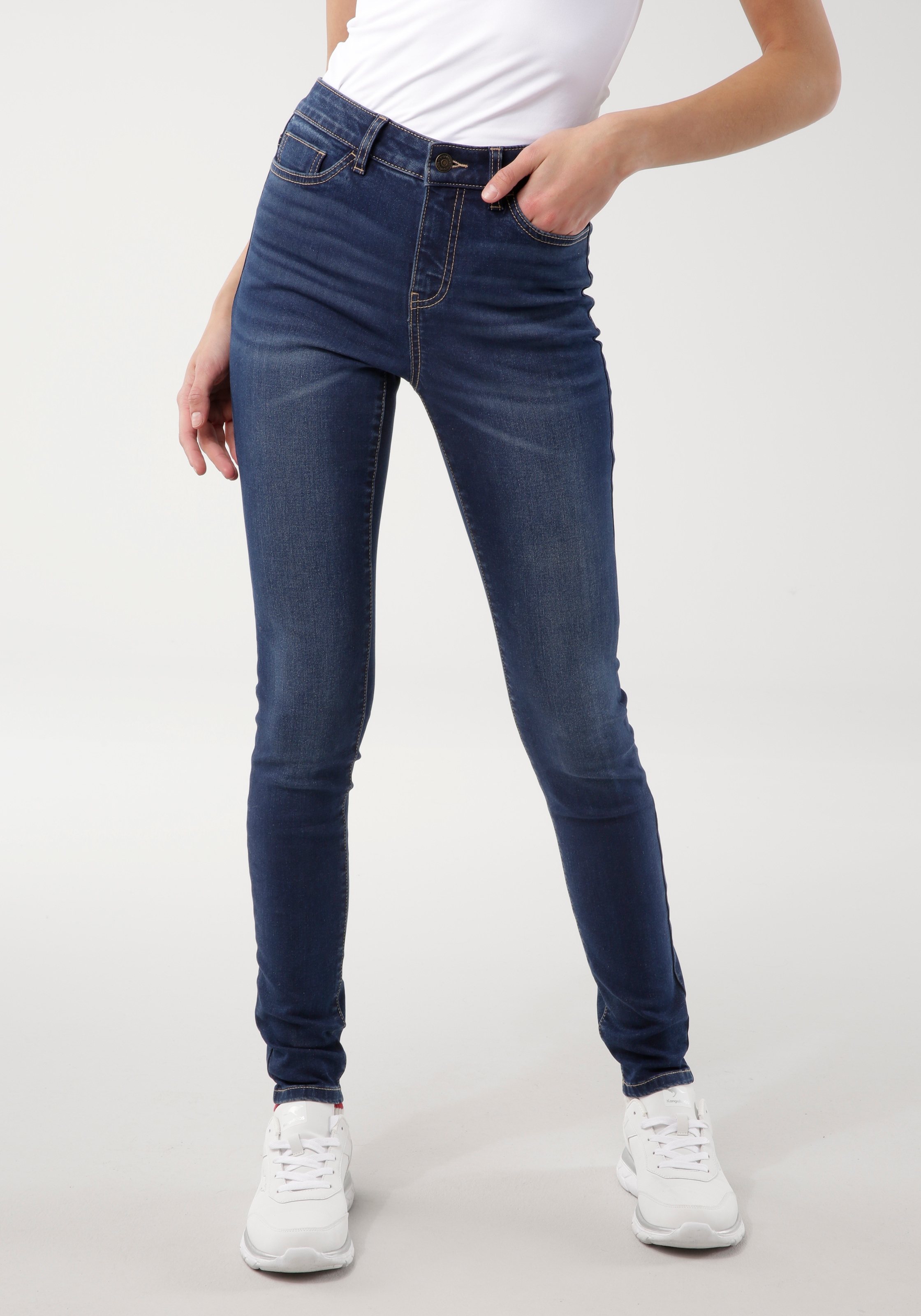 KangaROOS 5-Pocket-Jeans »SUPER SKINNY HIGH RISE«, mit used-Effekt