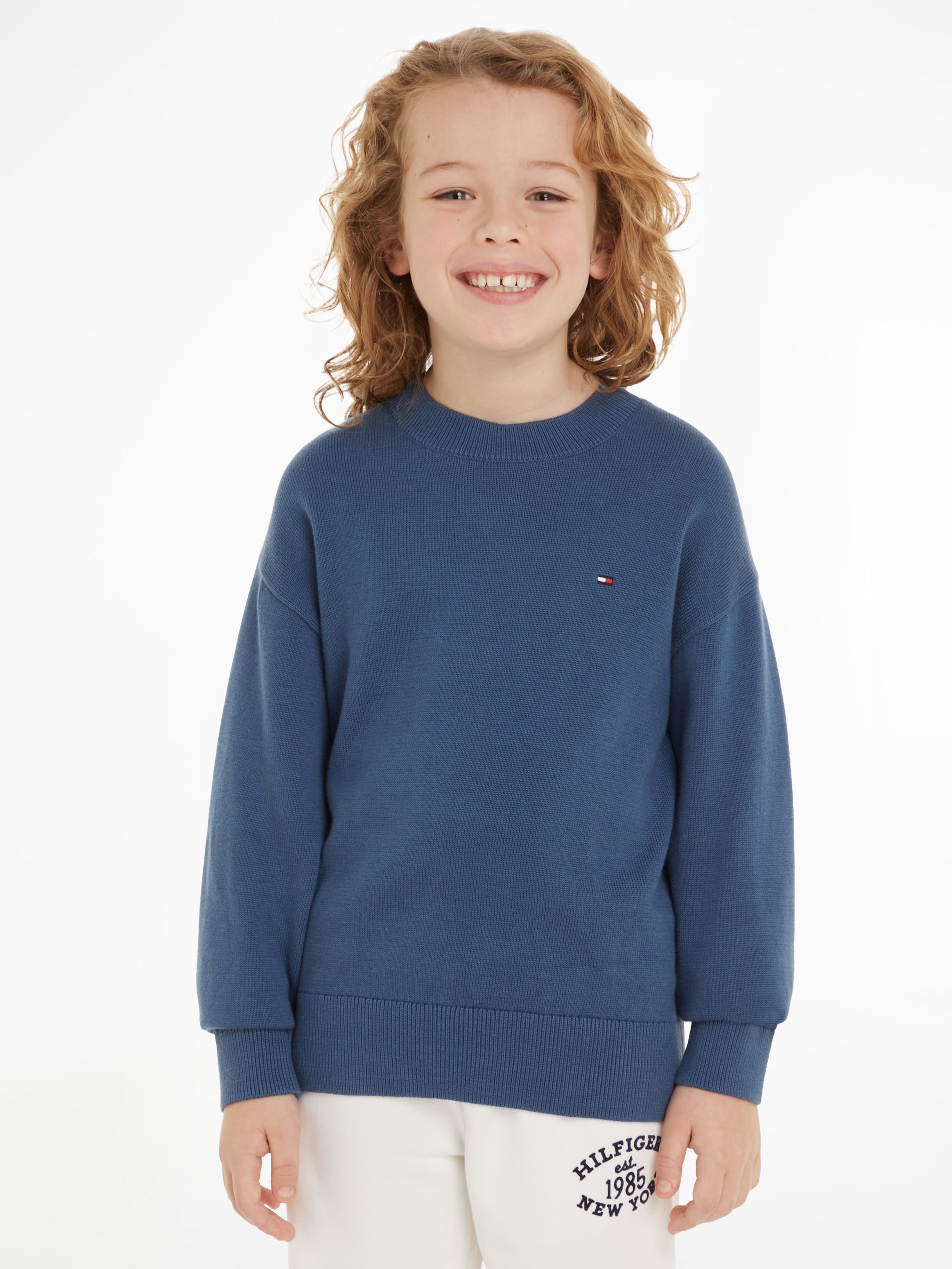 Strickpullover »ESSENTIAL SWEATER«, Kinder bis 16 Jahre mit Logostickerei