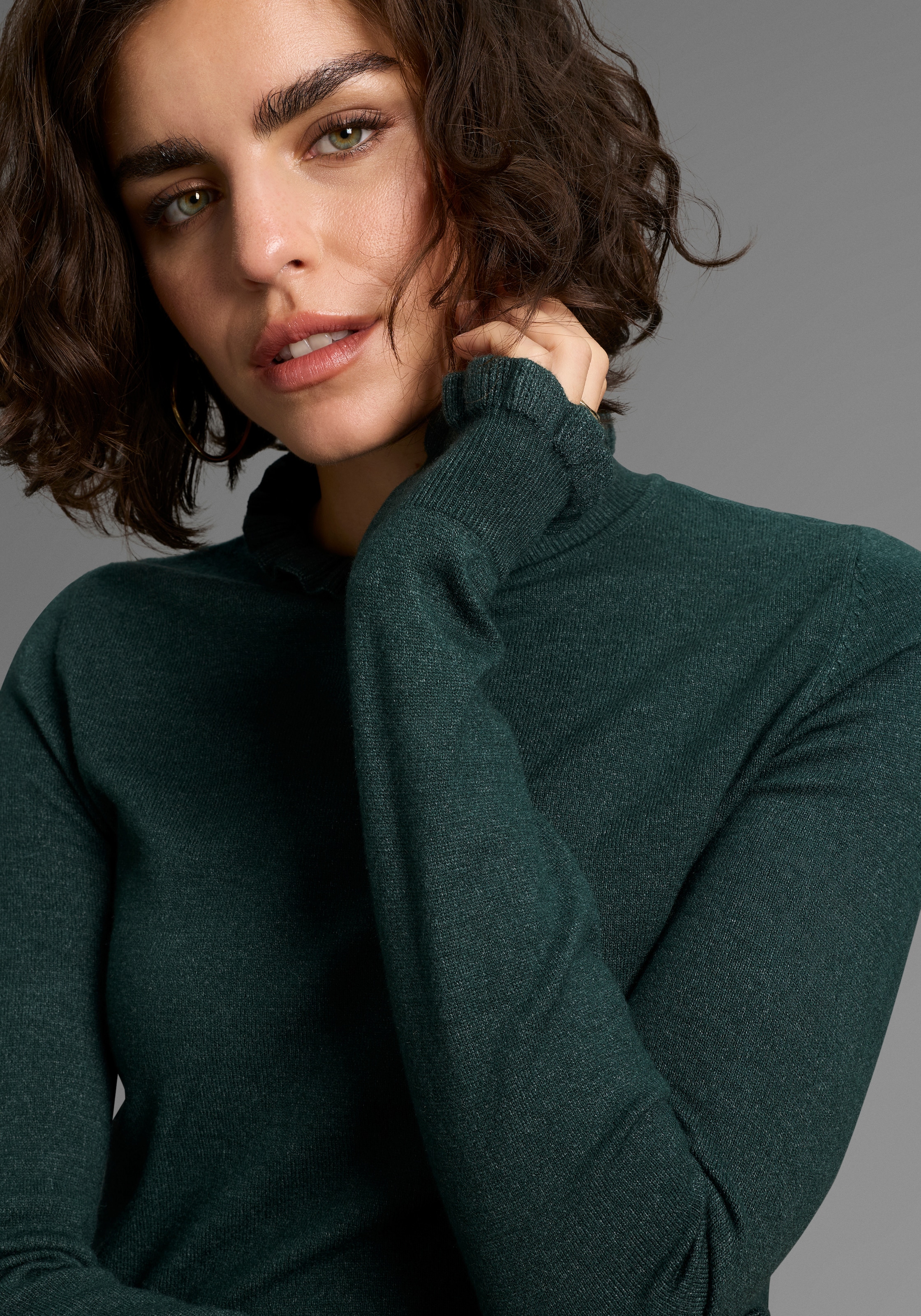 Laura Scott Stehkragenpullover, mit Volantdetails - NEUE KOLLEKTION