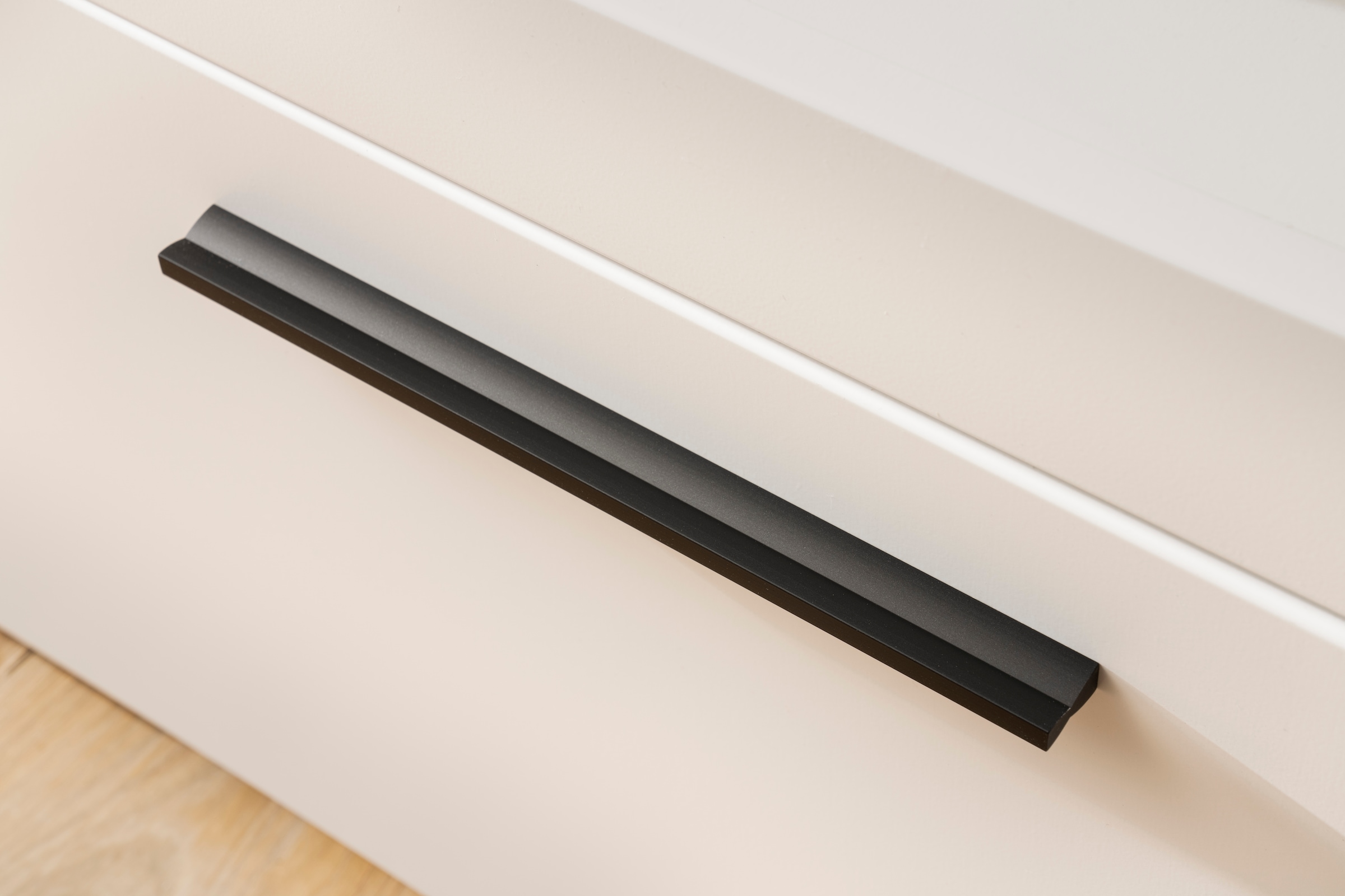 INOSIGN Wohnwand »Salerno, moderne Anbauwand, Wohnzimmer-Set, Weiss mit Eiche Evoke Dekor«, (Set, 2 St.), enthält Lowboard + Wandboard, Metallgriffe, 205 cm breit