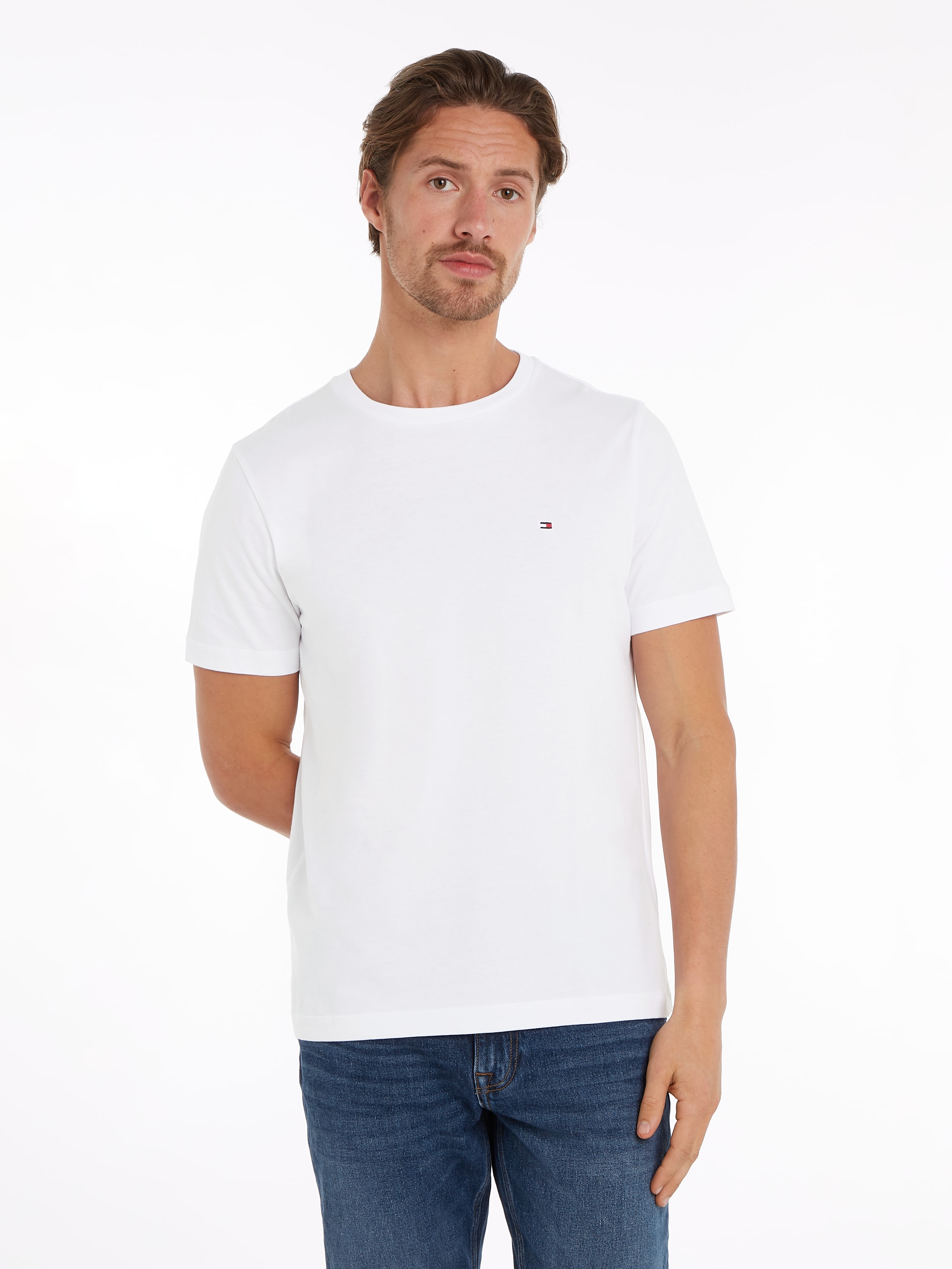 Tommy Hilfiger T-Shirt »ESSENTIAL REG FIT SOLID TEE«, mit Rundhalsausschnitt