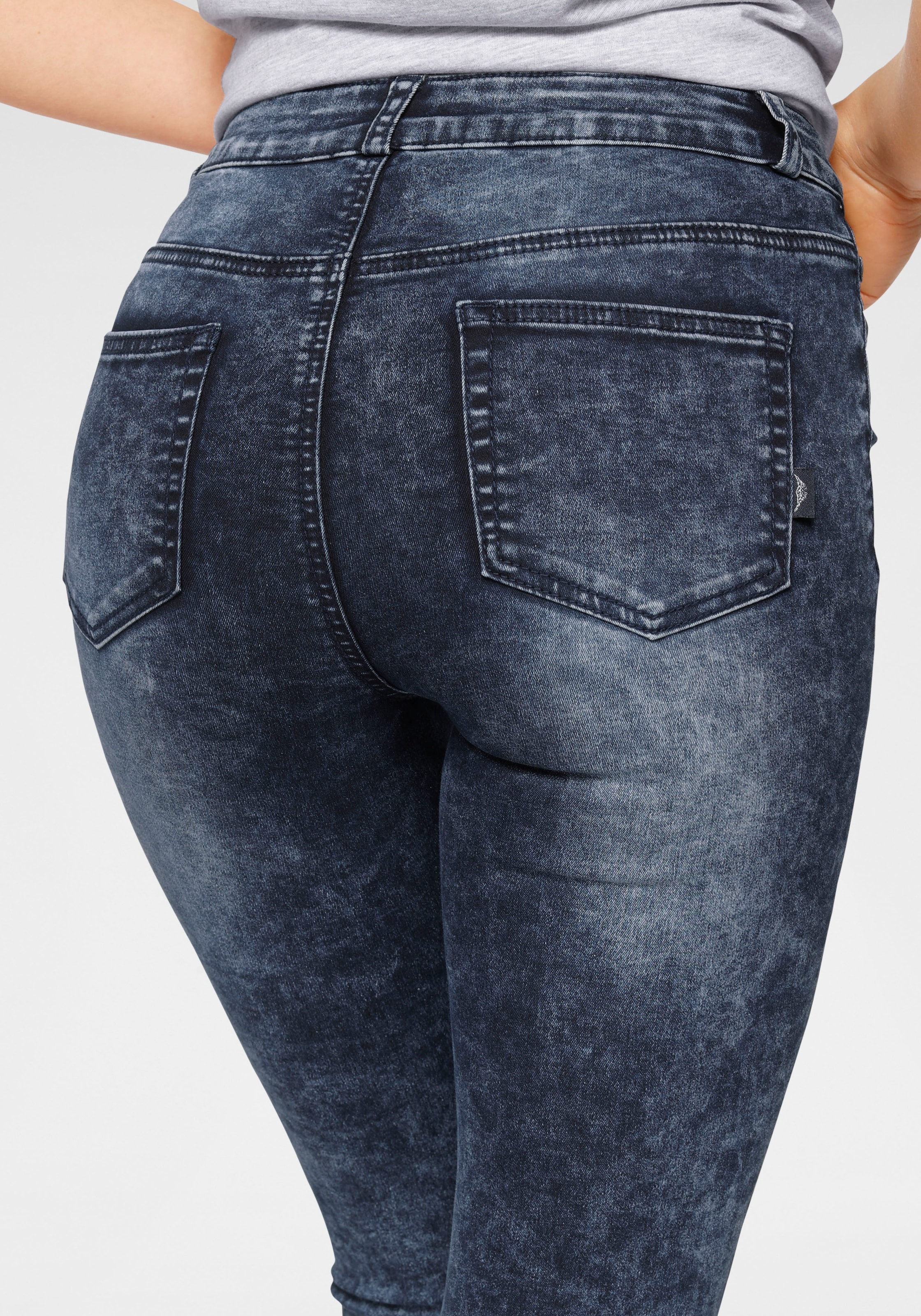 Arizona Skinny-fit-Jeans »Ultra Stretch moon washed«, Moonwashed Jeans  online shoppen bei Jelmoli-Versand Schweiz