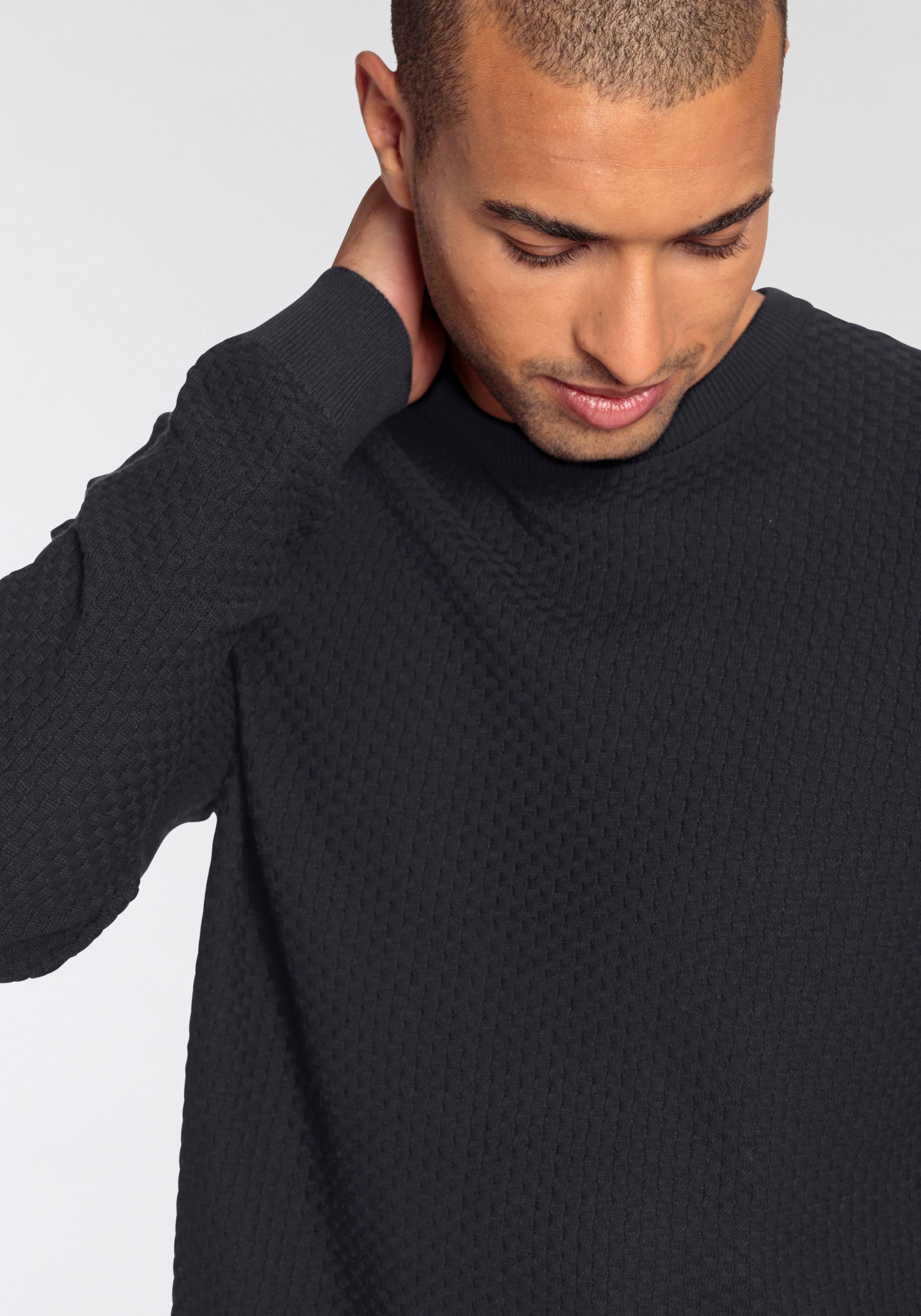 Bruno Banani Strickpullover, mit spezieller Strickoptik