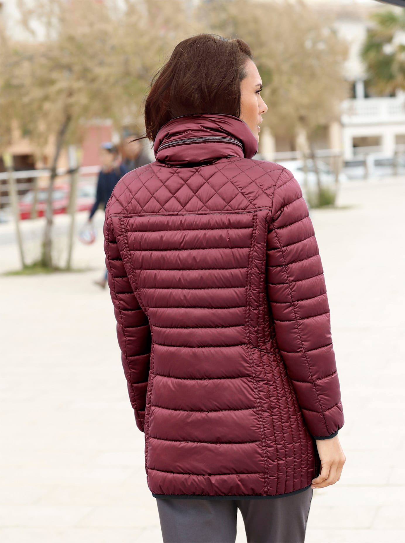Casual Looks Steppjacke mit Kapuze