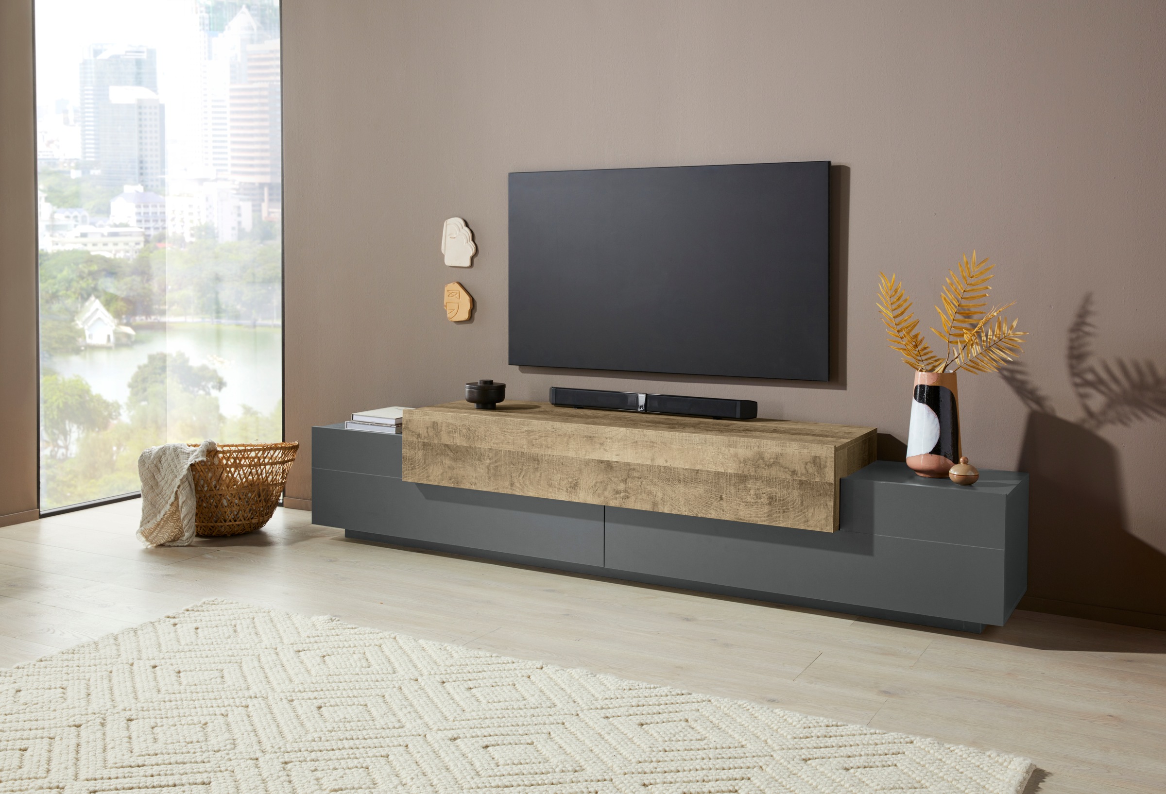 Home affaire Lowboard "Coro,Lowboard,TV-Kommode,TV-Möbel,TV-Bank" mit 3 Klappen, (B/T/H) 240x45x51,6 cm