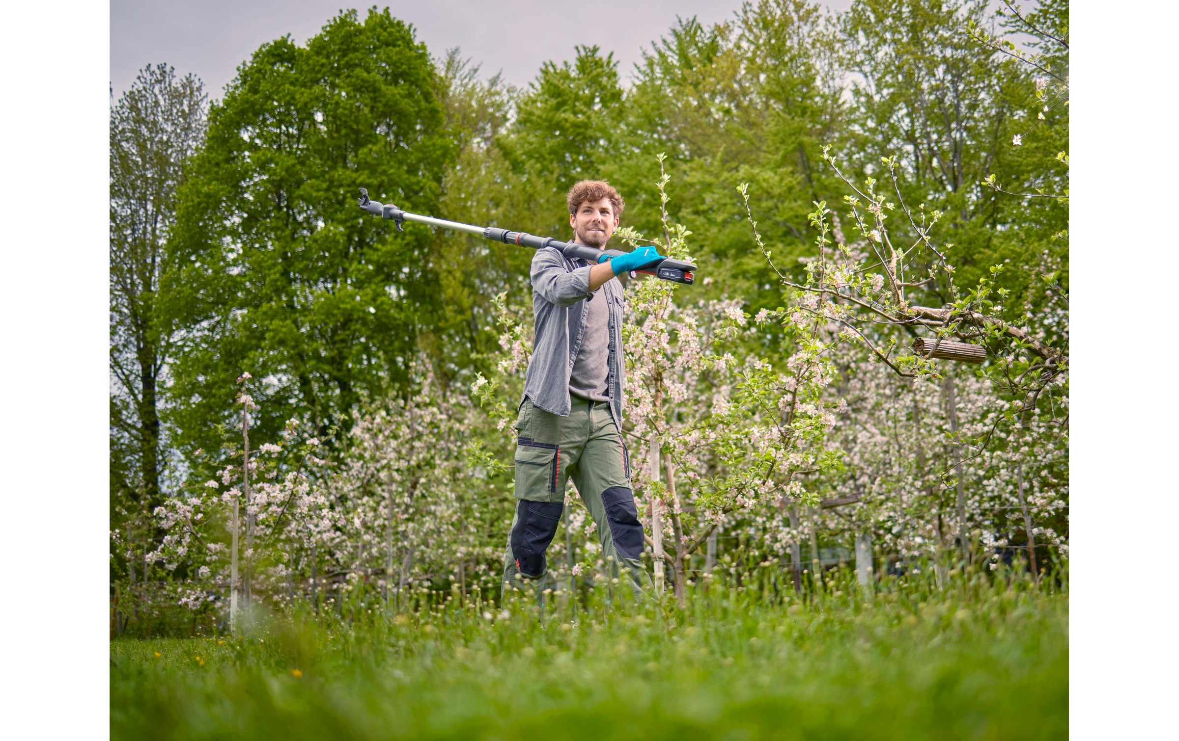 GARDENA Akku-Astschere »Akku-Teleskop-Baumschere«