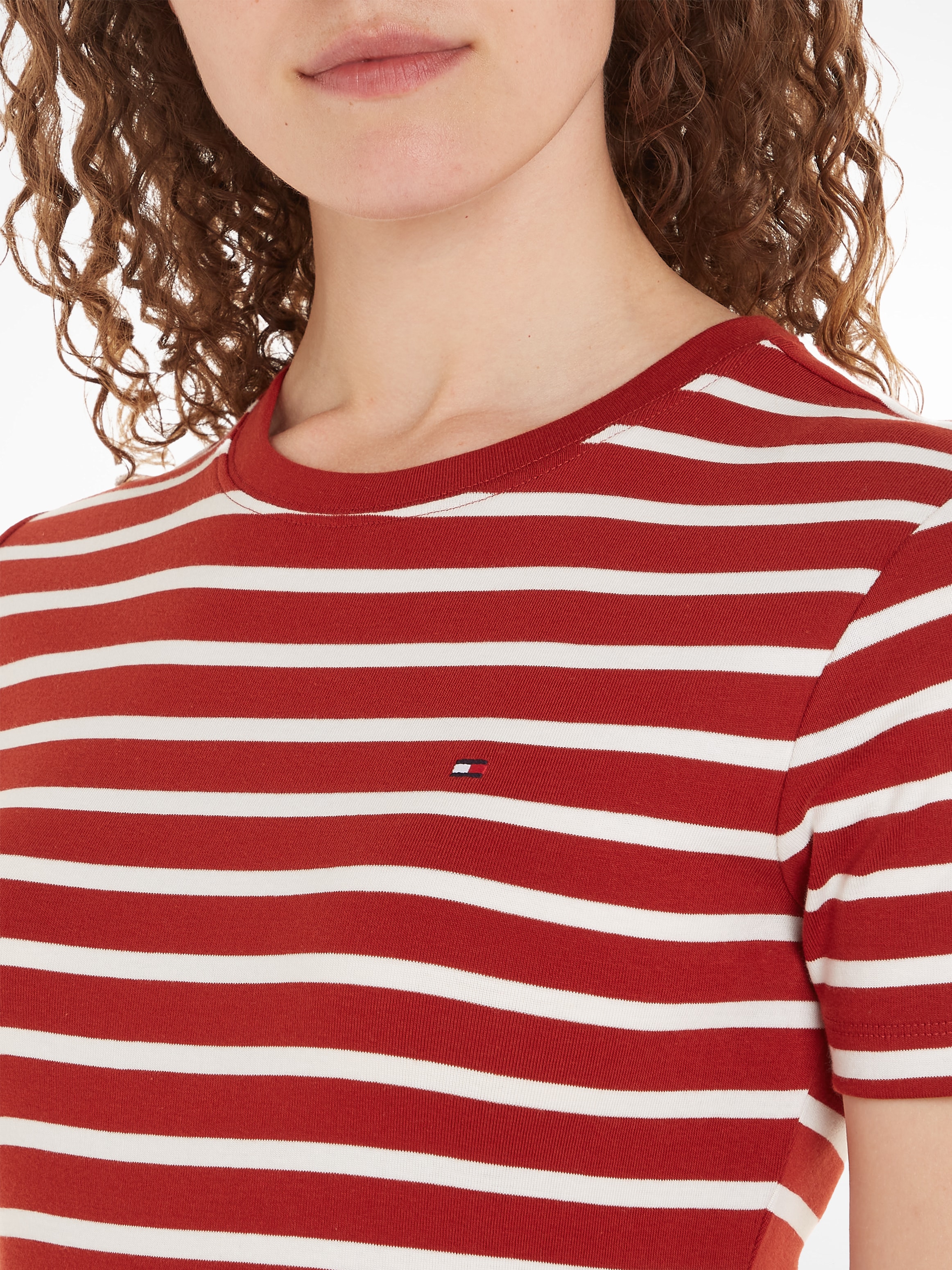 Tommy Hilfiger Shirtkleid »NEW CODY STR SLIM SHORT DRS SS«, mit allover Streifendessin, Logo-Flag