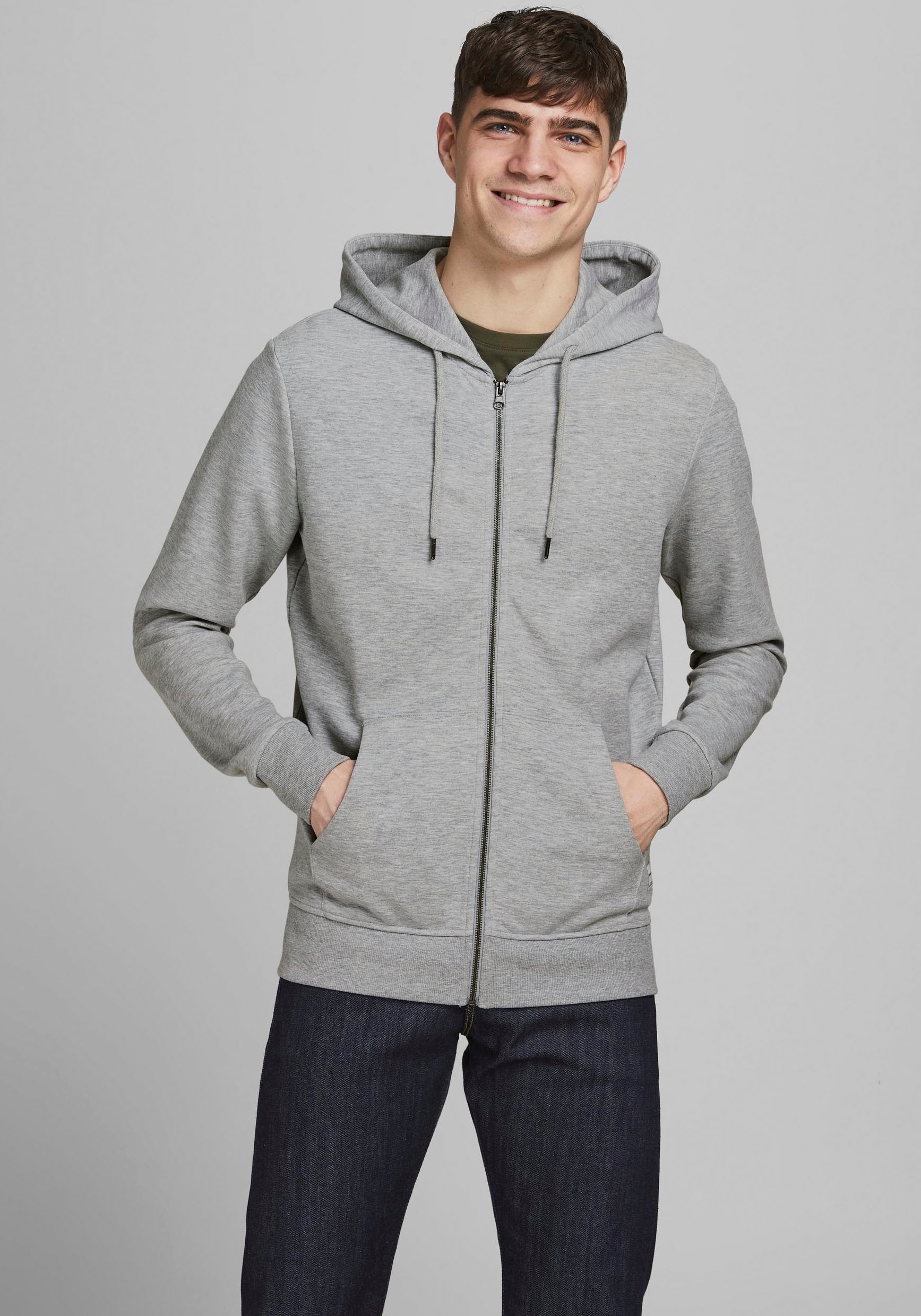 Jack & Jones Kapuzensweatjacke »JJEBASIC Hoodie mit Rippbündchen und angenehmem Tragegefühl« unifarben, modisch, regular fit, Baumwollmischung, Rundhals