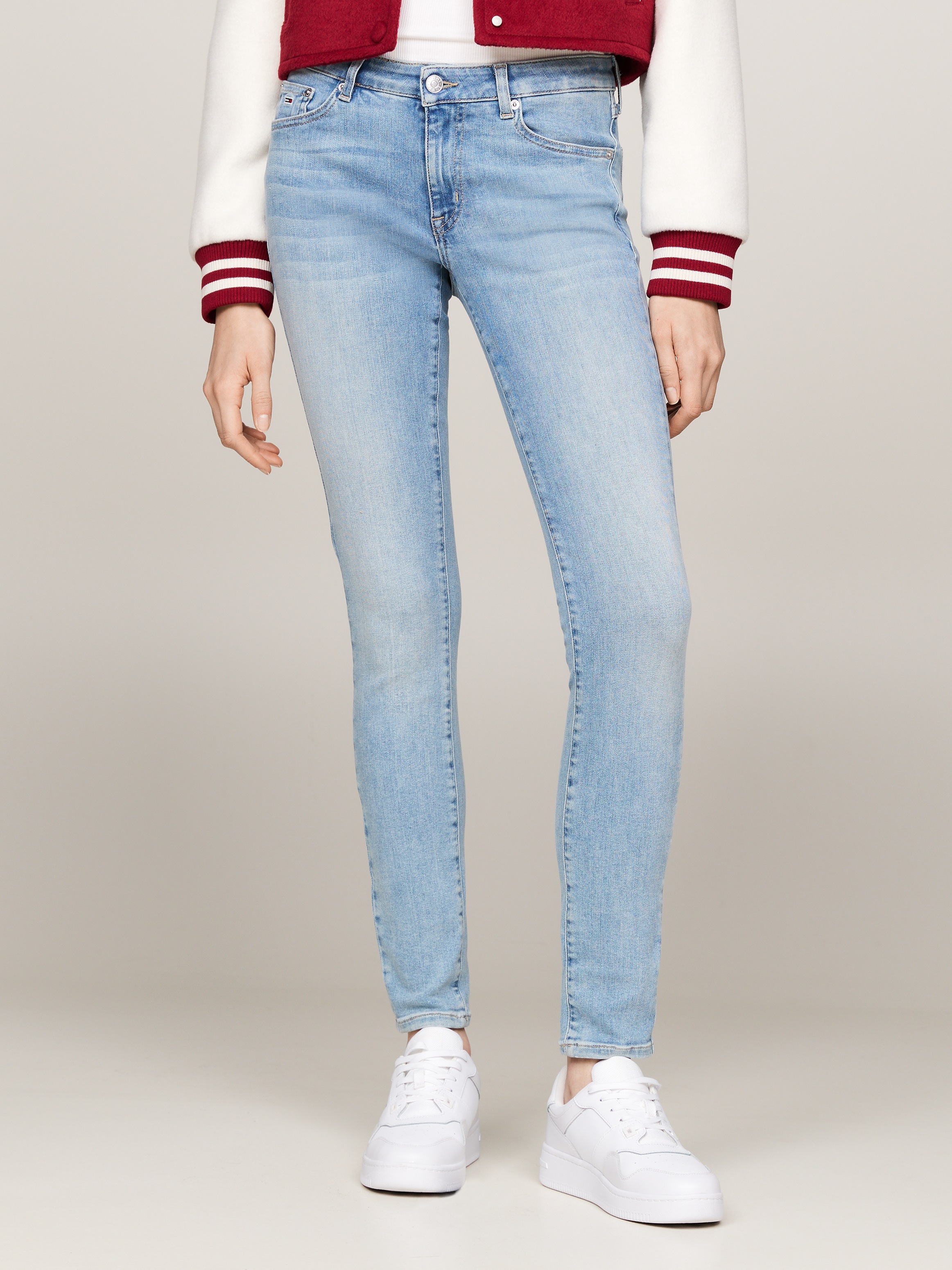 Tommy Jeans Skinny-fit-Jeans »Tommy Jeans Damenjeans Low Waist Skinny« mit Waschung, Logo-Badge